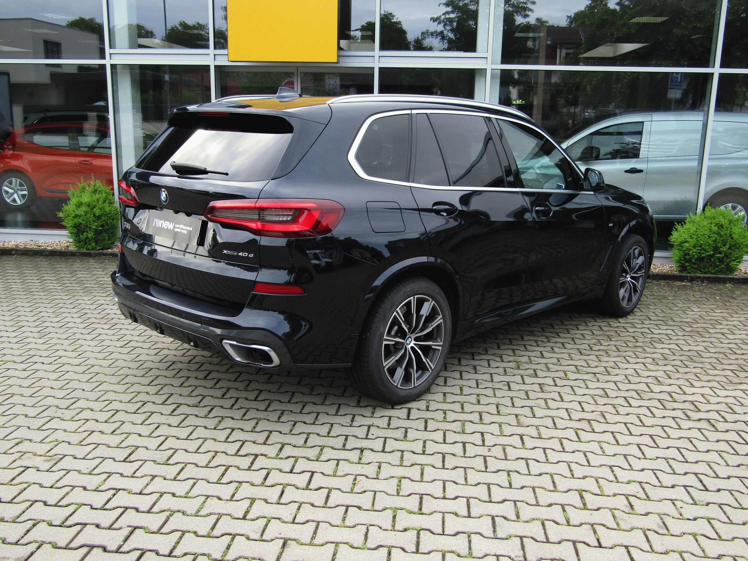BMW X5, xDrive 40d 250 kW M Sport - fotka 2