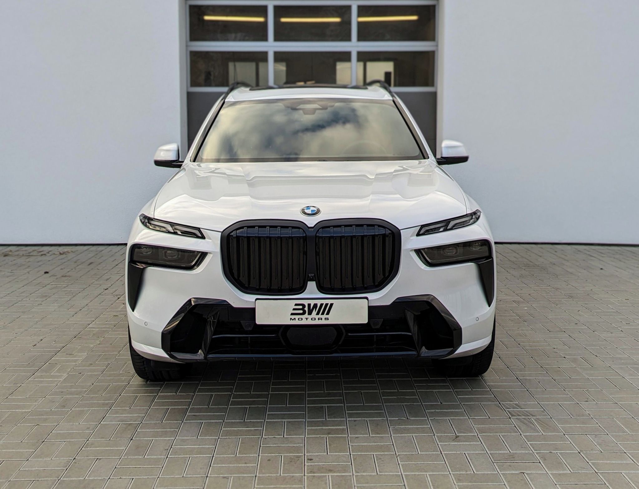 BMW X7, xDrive40i, M Sportpaket Pro - fotka 2