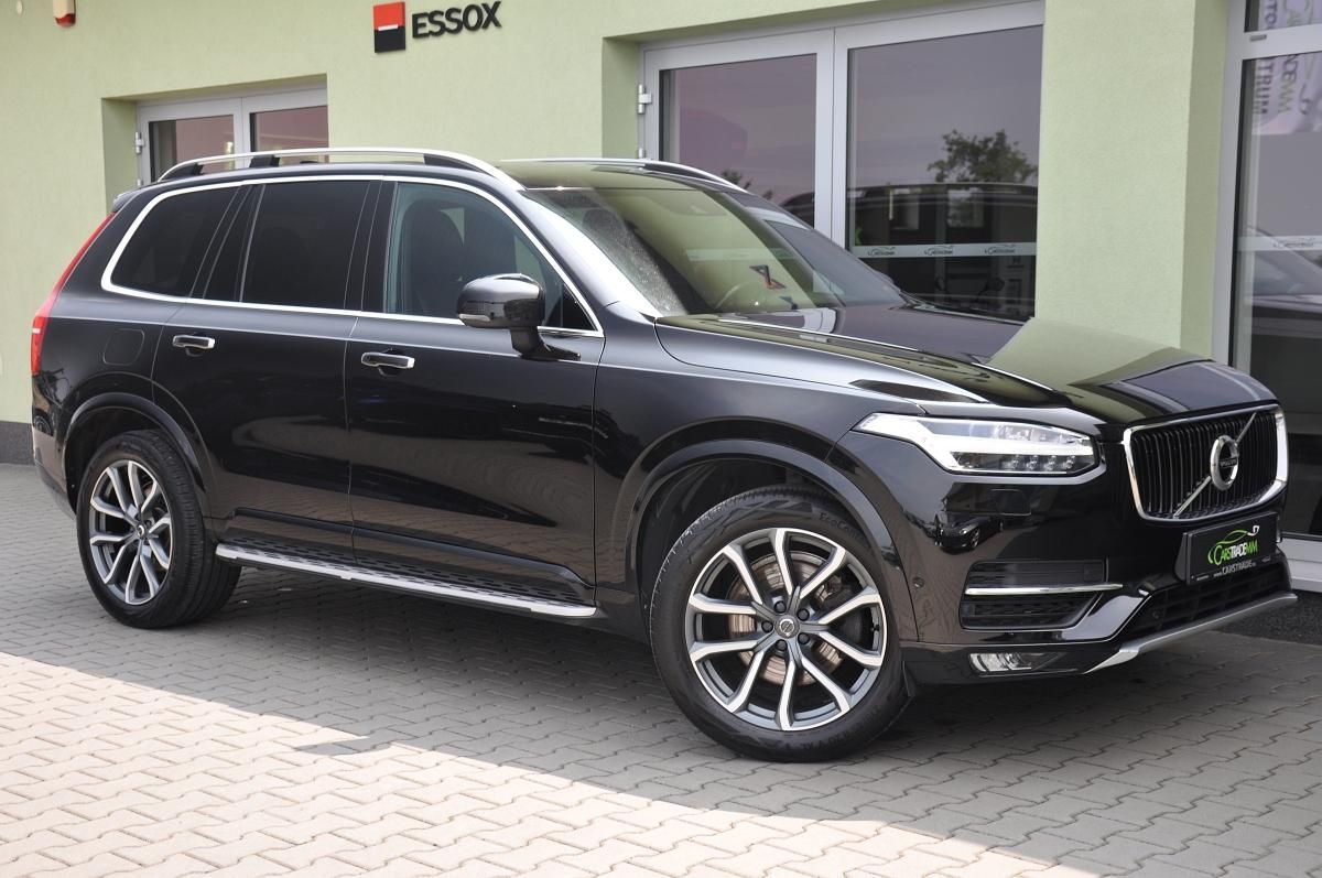 Volvo XC90, D5 AWD MOMENTUM ČR - fotka 2