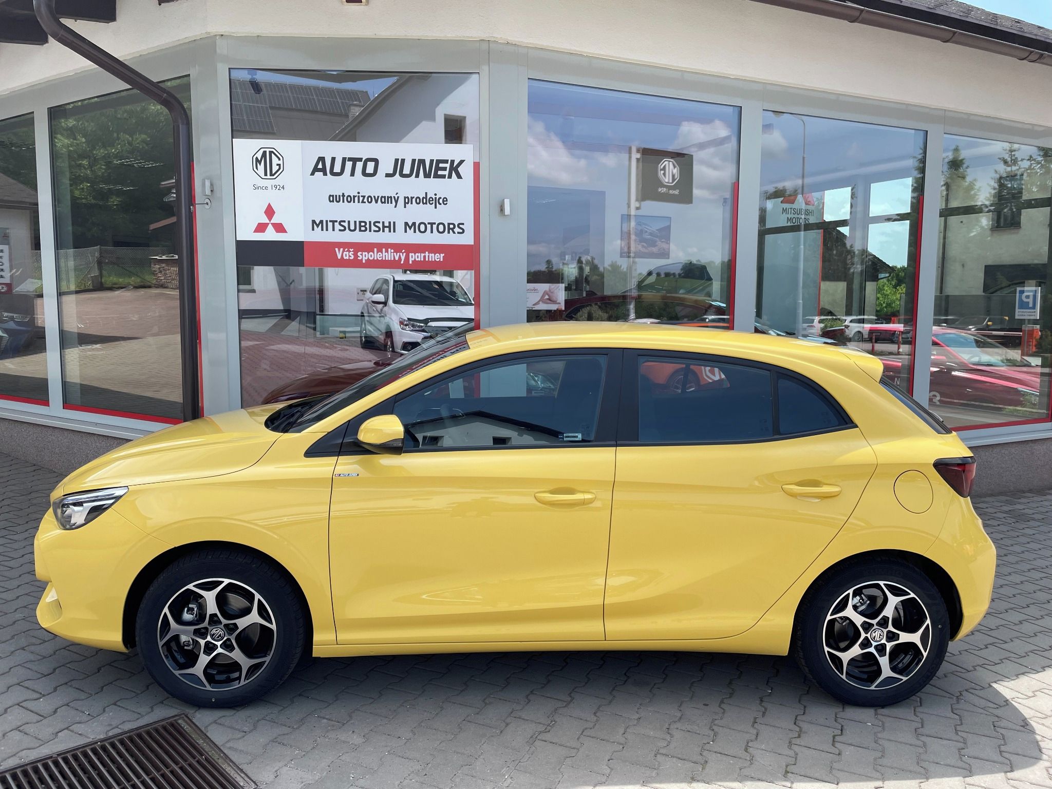 MG MG3, 1.5 HYBRID+ EMOTION - fotka 2