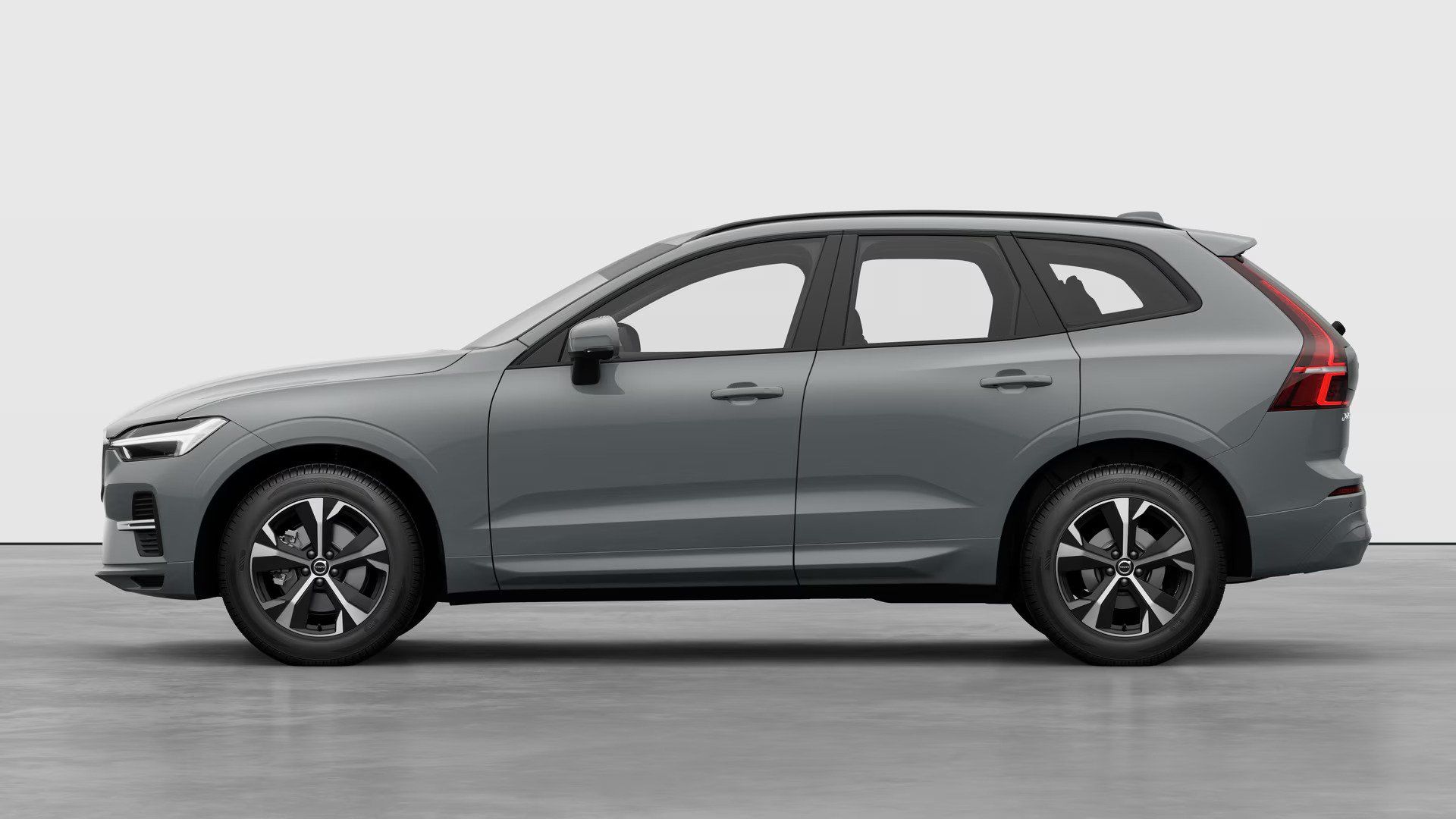 Volvo XC60, ESSENTIAL, B5 AWD, 184+10 kW / - fotka 2