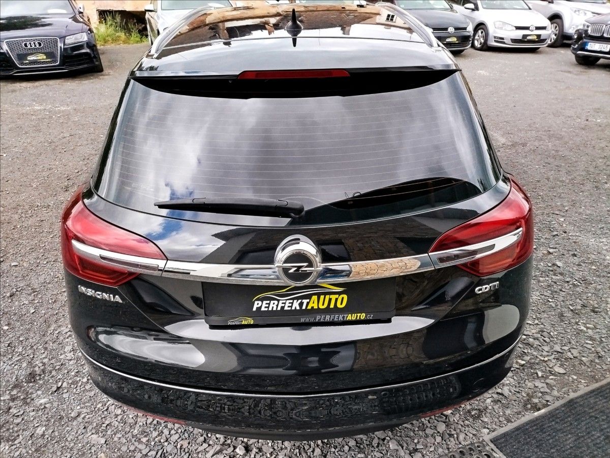 Opel Insignia, 2,0 CDTi 120kW, VELICE PĚKNÝ - fotka 4