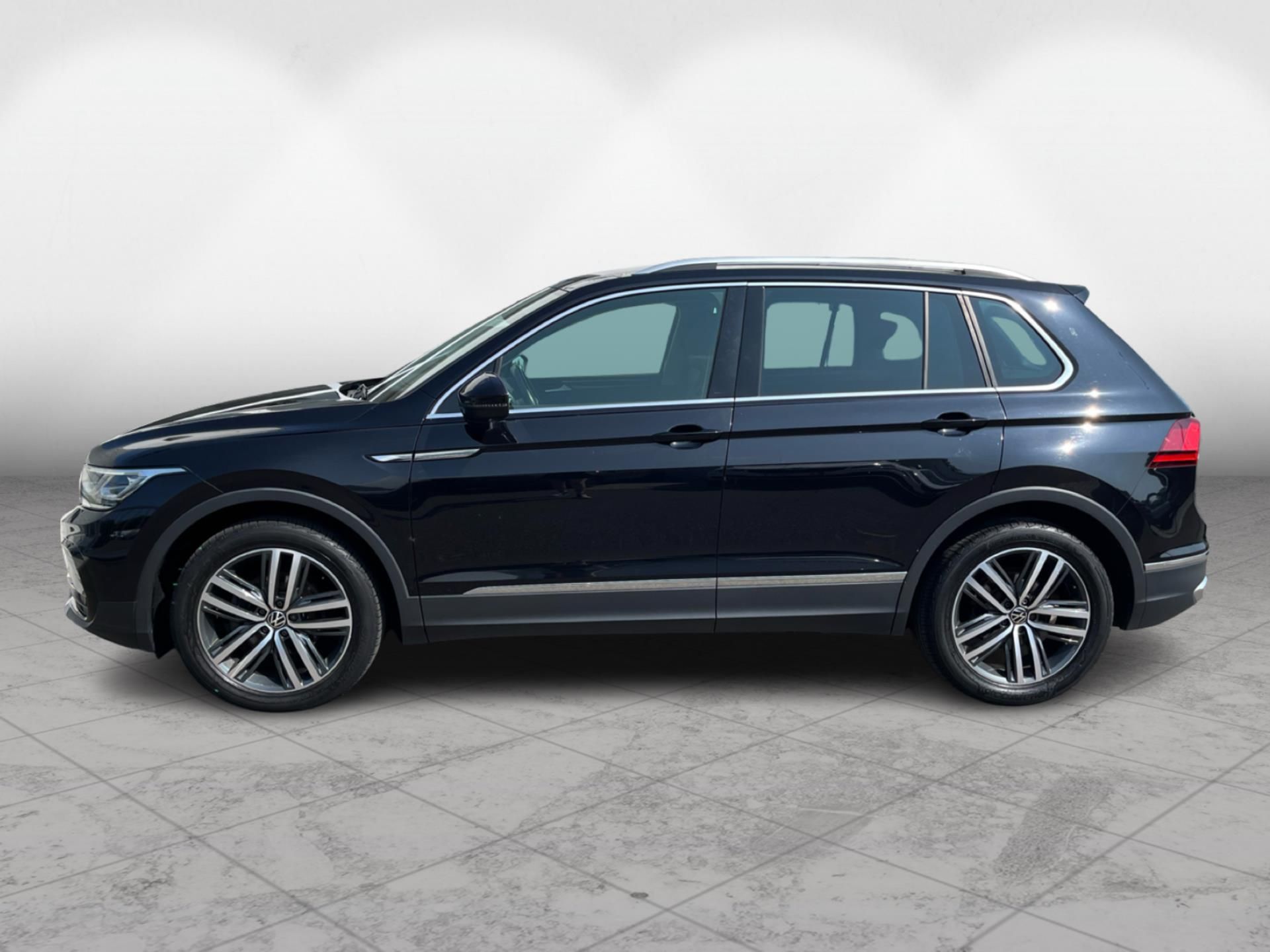 Volkswagen Tiguan, 2.0TDi 110kW ELEGANCE - fotka 4