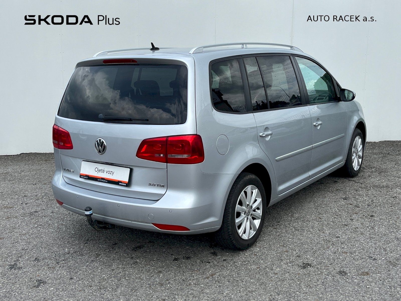 Volkswagen Touran, 2.0 TDI DPF Highline - fotka 2
