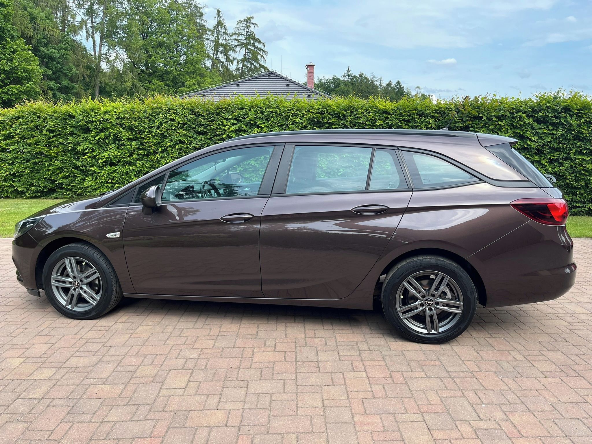 Opel Astra, 1.4T 92kW Tempomat Serviska - fotka 5