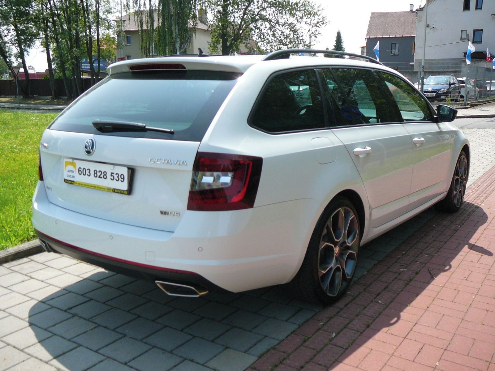 Škoda Octavia, 2.0TDi DSG RS 4X4 - fotka 6