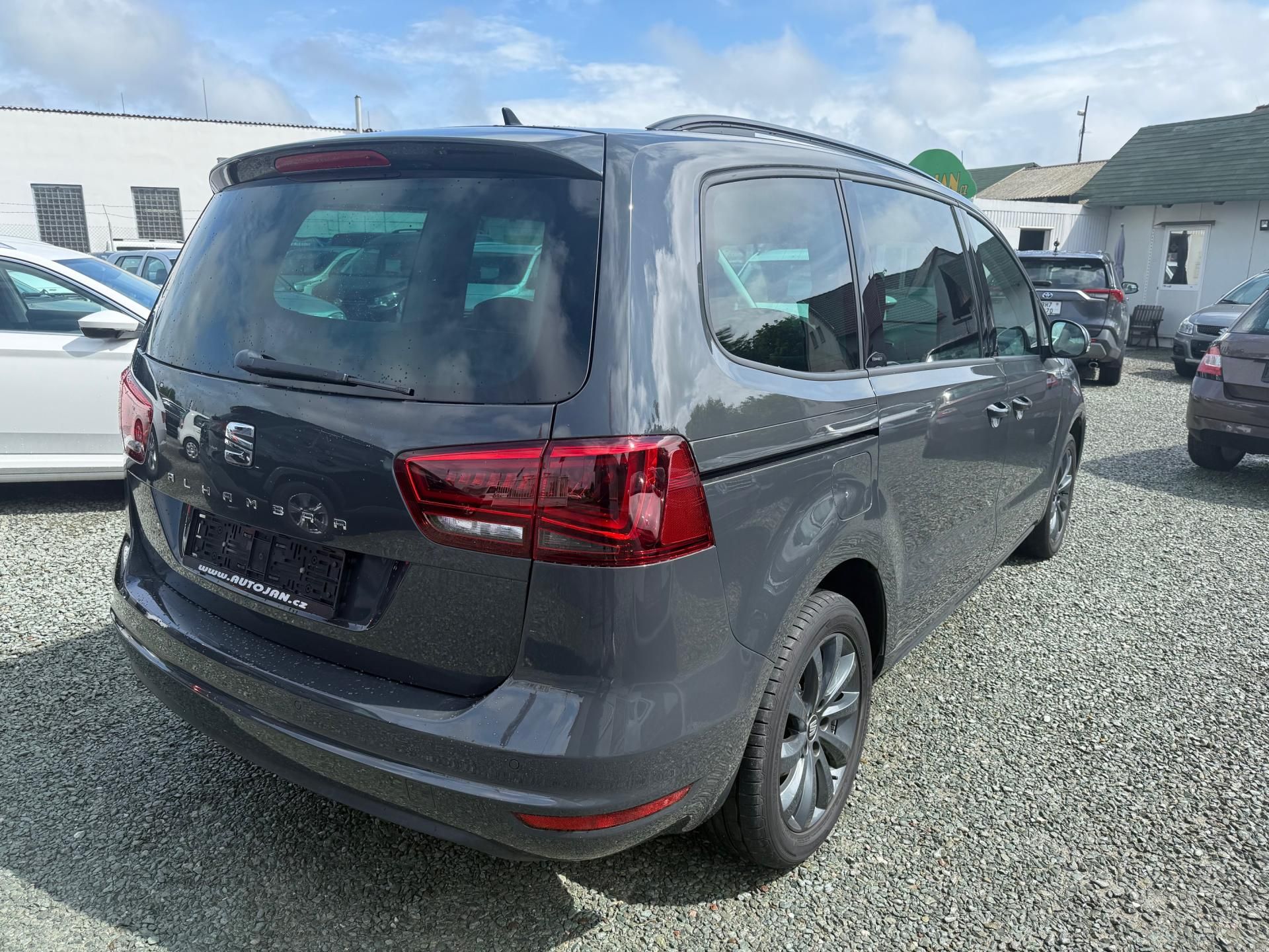 Seat Alhambra, 2.0 TDI STYLE CONNECT - fotka 4