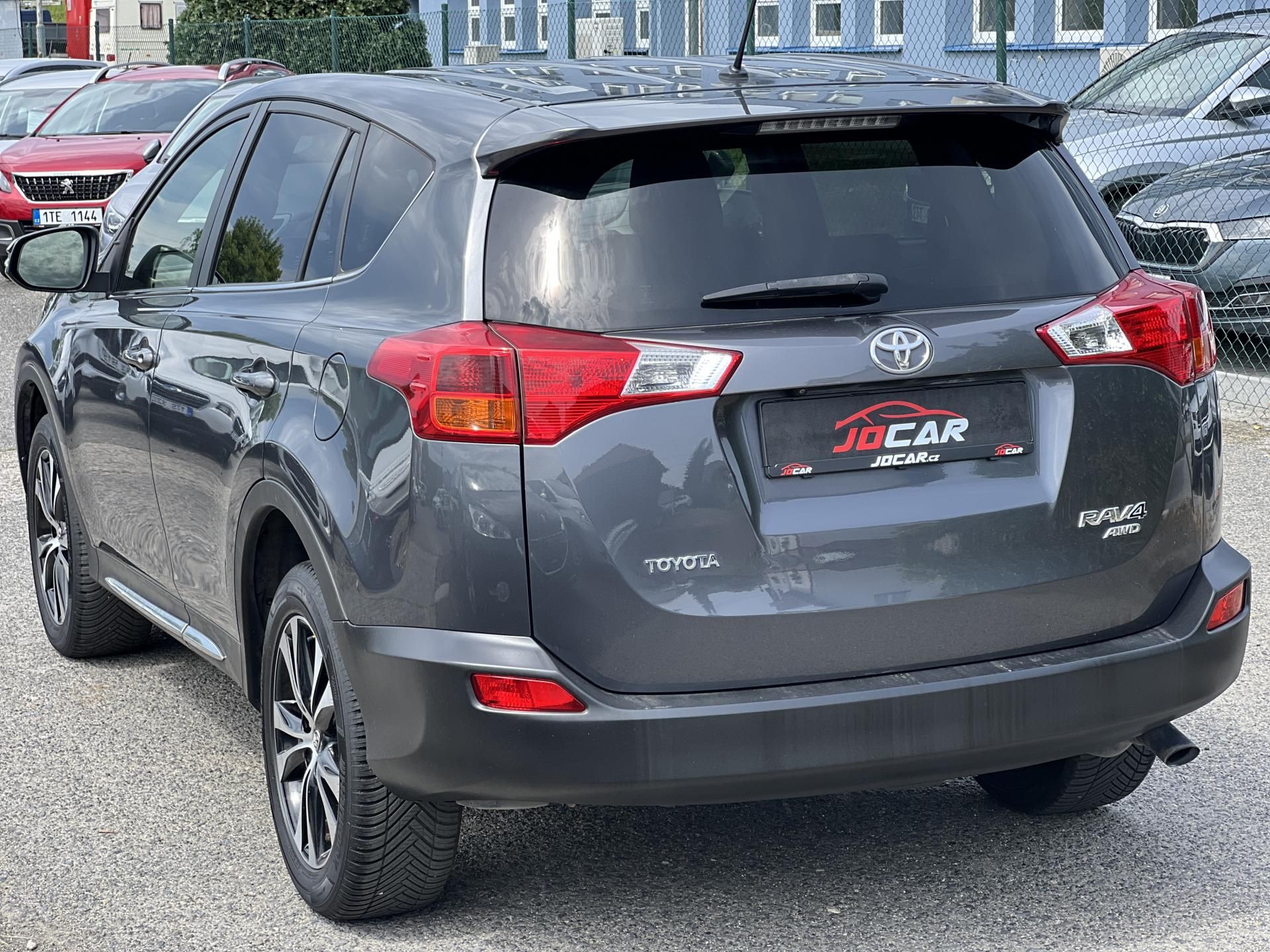 Toyota Rav4, 2.0D D4D 4x4 KAMERA TEMPOMAT - fotka 5