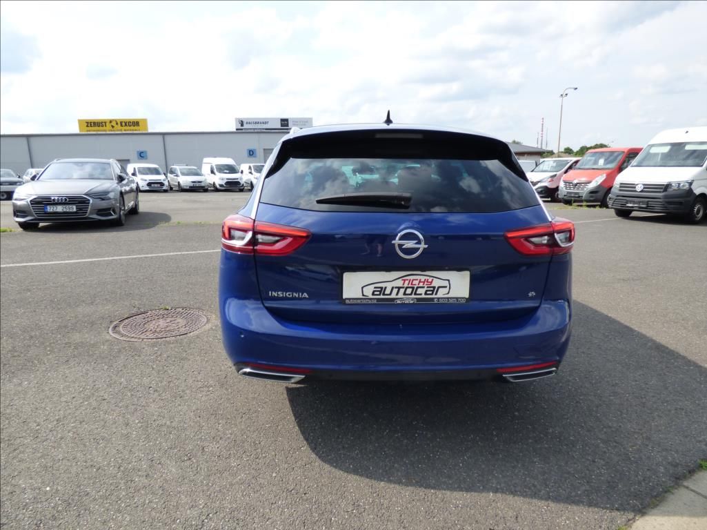 Opel Insignia, 2,0 BiTurbo,4x4,LED,Navi,Opel - fotka 4