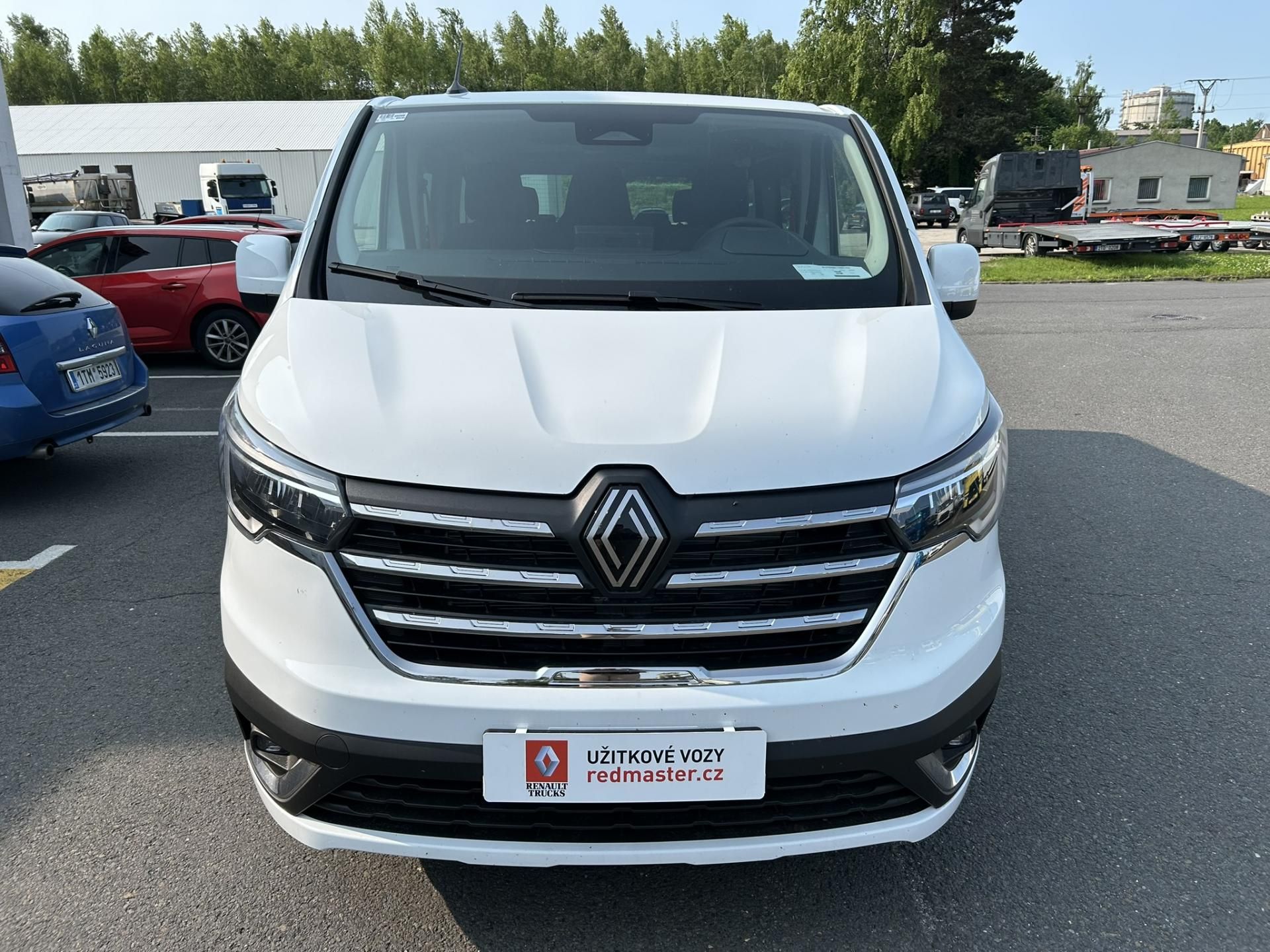 Renault Trafic, COMBI L2H1 150k RED 9 míst - fotka 3