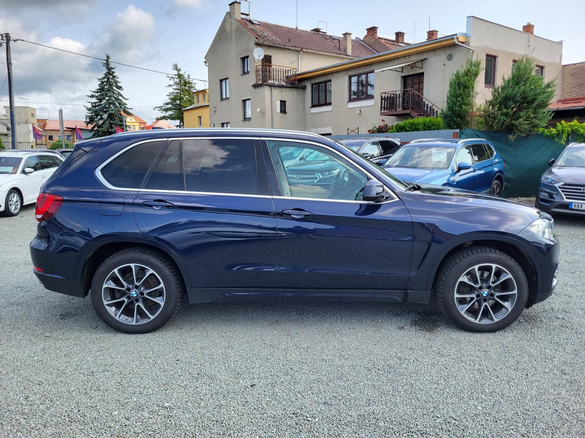 BMW X5, 3.0 xDrive 40d 230kW *ČR - fotka 5