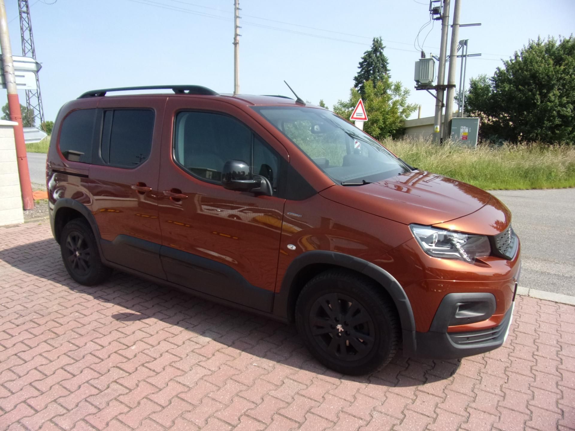 Peugeot Rifter, 1,5 BlueHDI GT Line ČR 1.MAJ - fotka 5