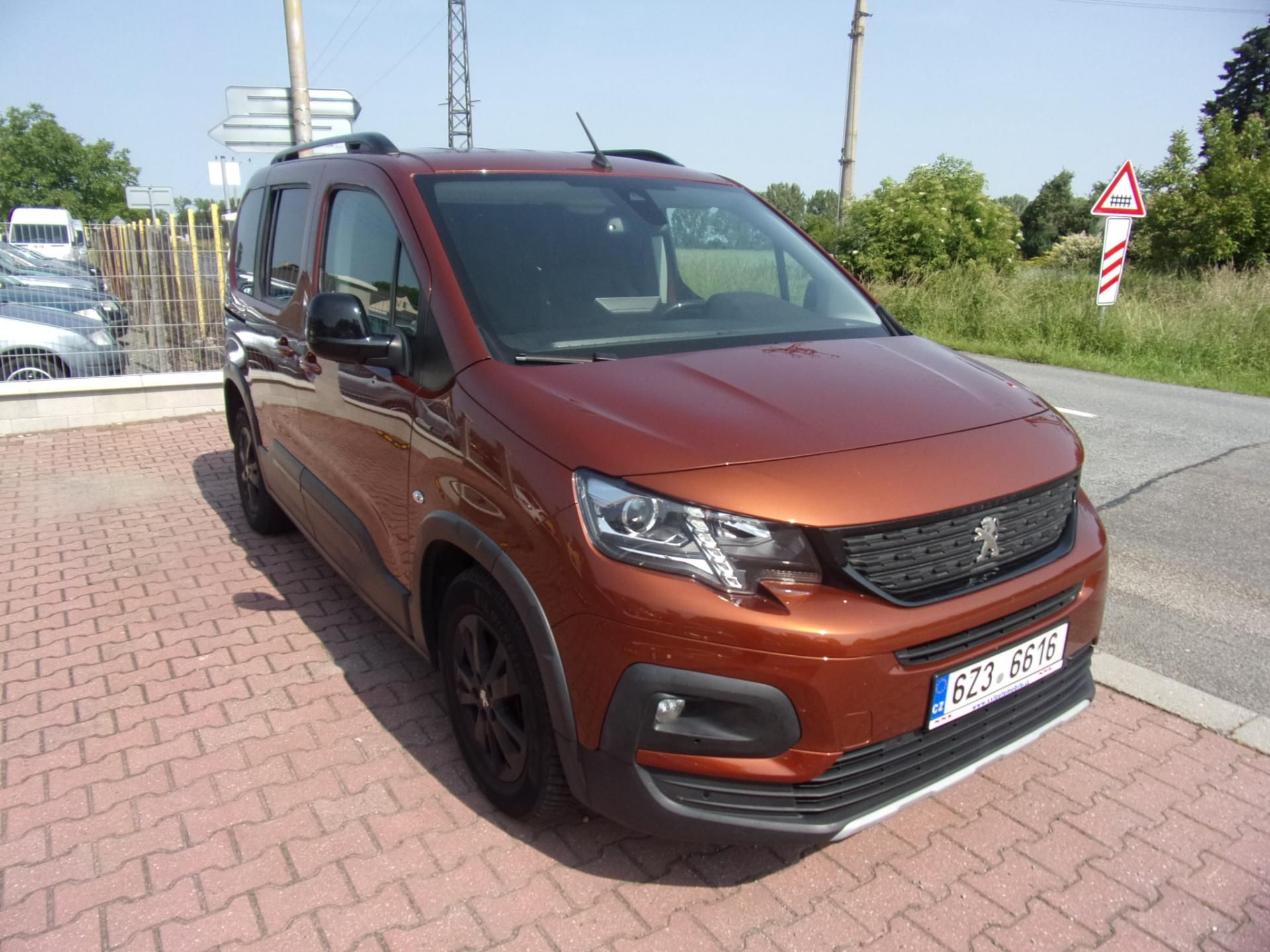 Peugeot Rifter, 1,5 BlueHDI GT Line ČR 1.MAJ - fotka 4
