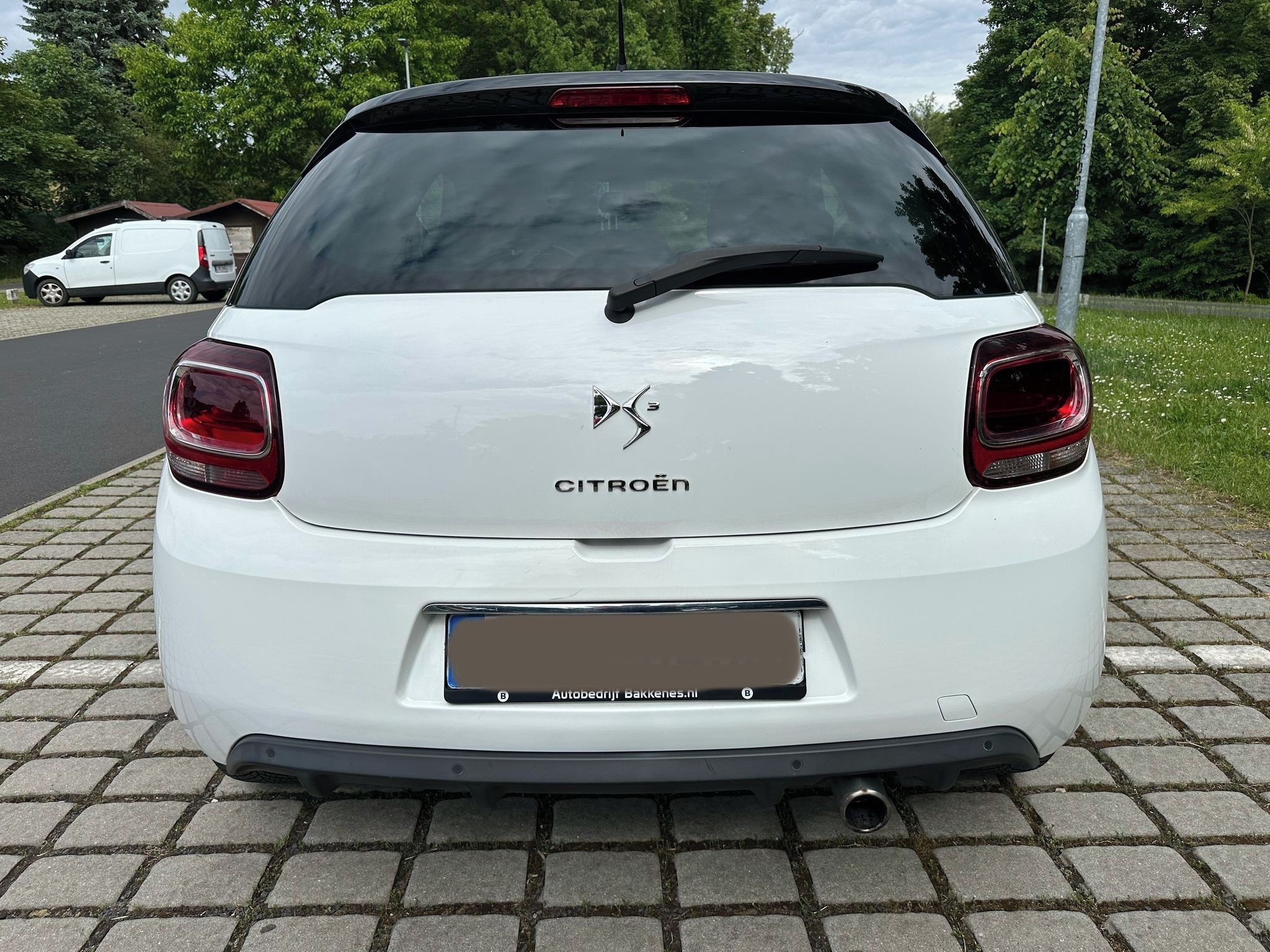 Citroën DS3, 1,6 HDi 68 kW - fotka 3