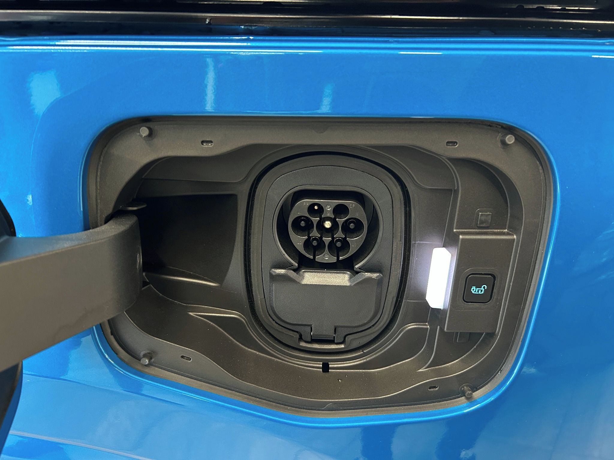 Ford Tourneo Courier, 43kWh Elektromotor Titanium L1 - fotka 4