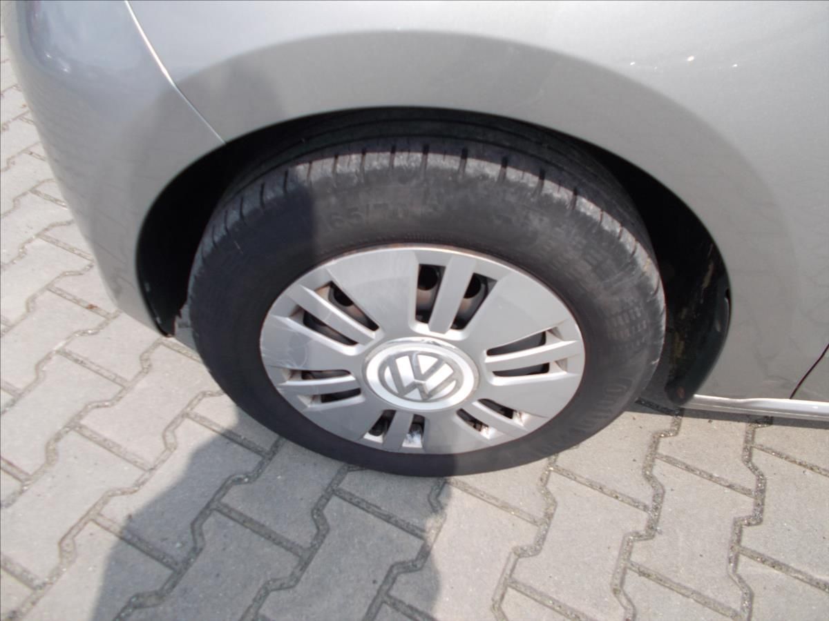 Volkswagen Up!, 1,0 MPI 55 kW KLIMA OK NOVÁ ST - fotka 5