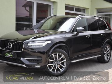D5 AWD MOMENTUM ČR