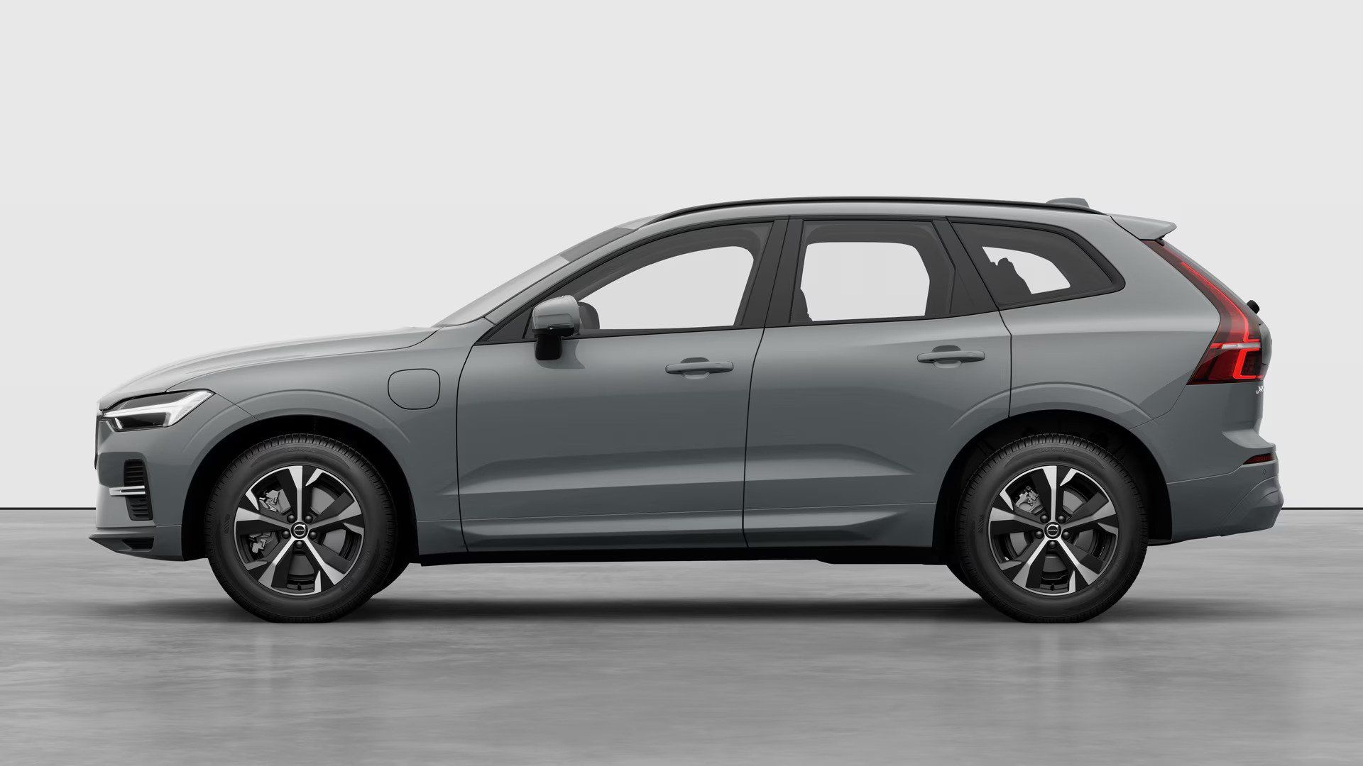 Volvo XC60, ESSENTIAL, T6 AWD, 186+107 kW - fotka 2