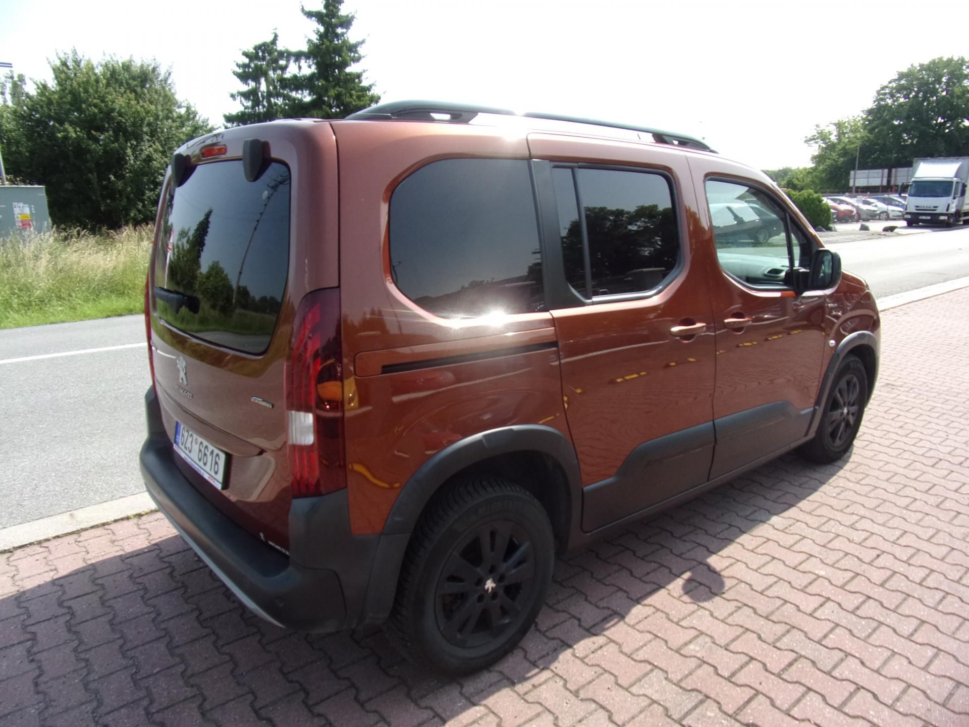 Peugeot Rifter, 1,5 BlueHDI GT Line ČR 1.MAJ - fotka 6