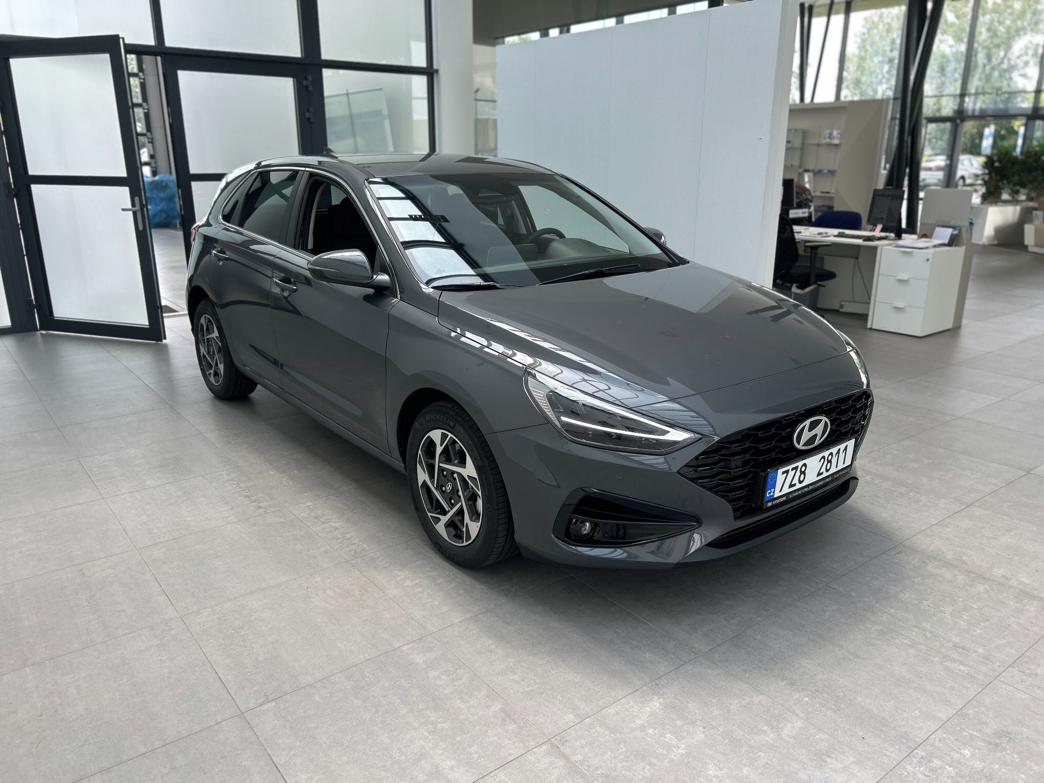 Hyundai i30, 1.5 TGDI DCT STYLE - fotka 2