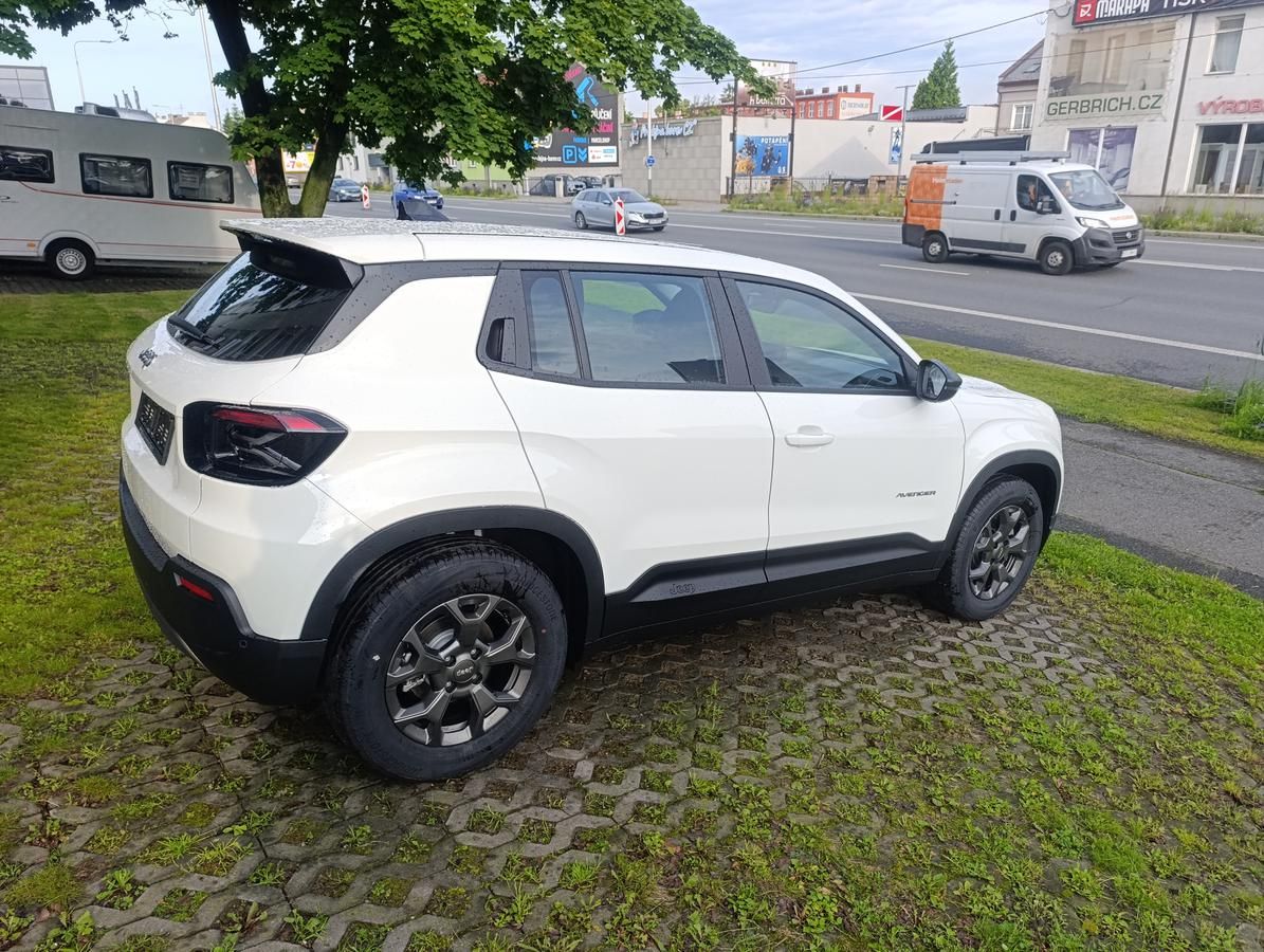 Jeep Avenger, Electric Longitude 156k 54 kWh - fotka 6