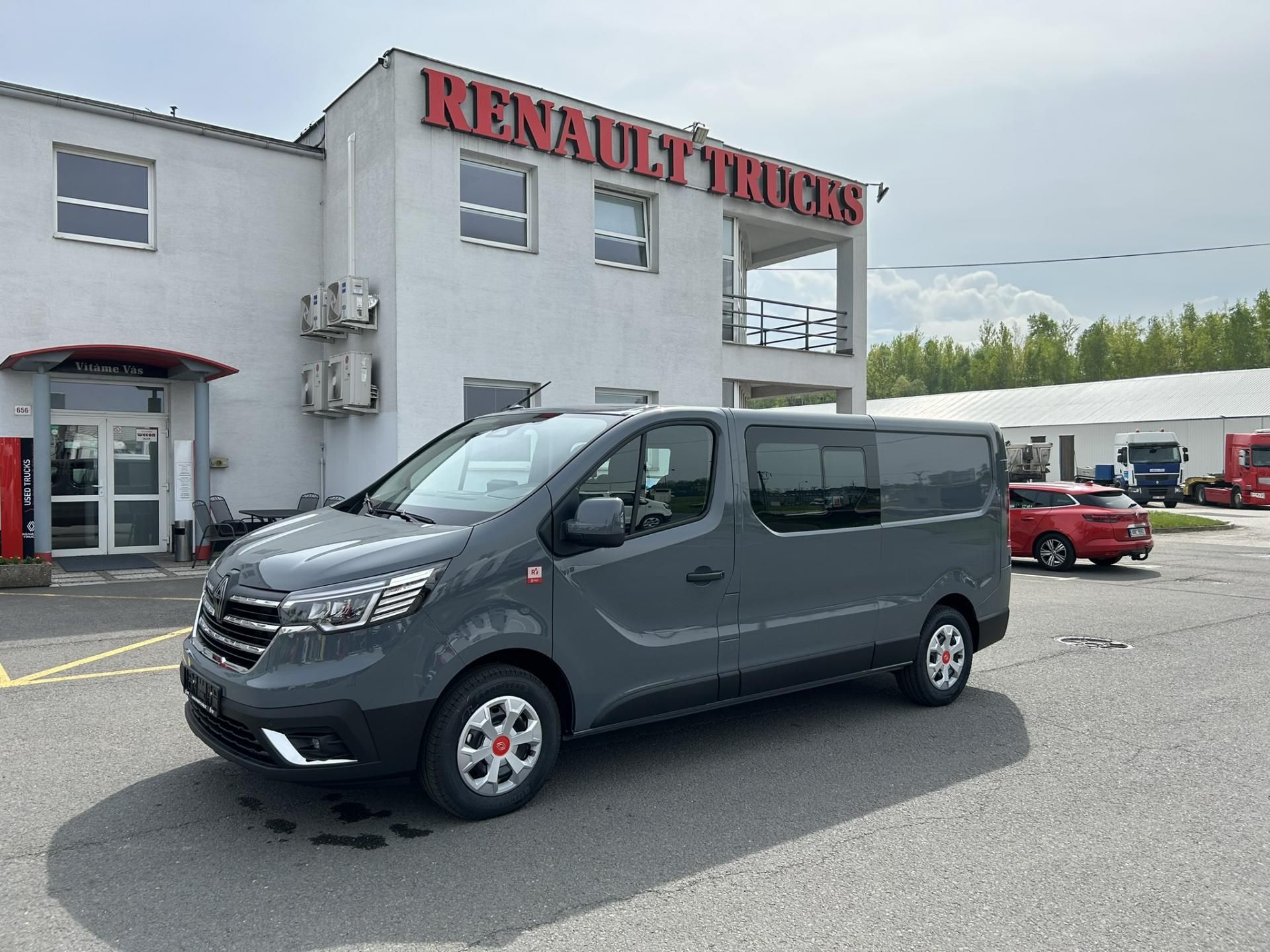 Renault Trafic, CREW VAN L2H1 150k RED 6 MÍST - fotka 2
