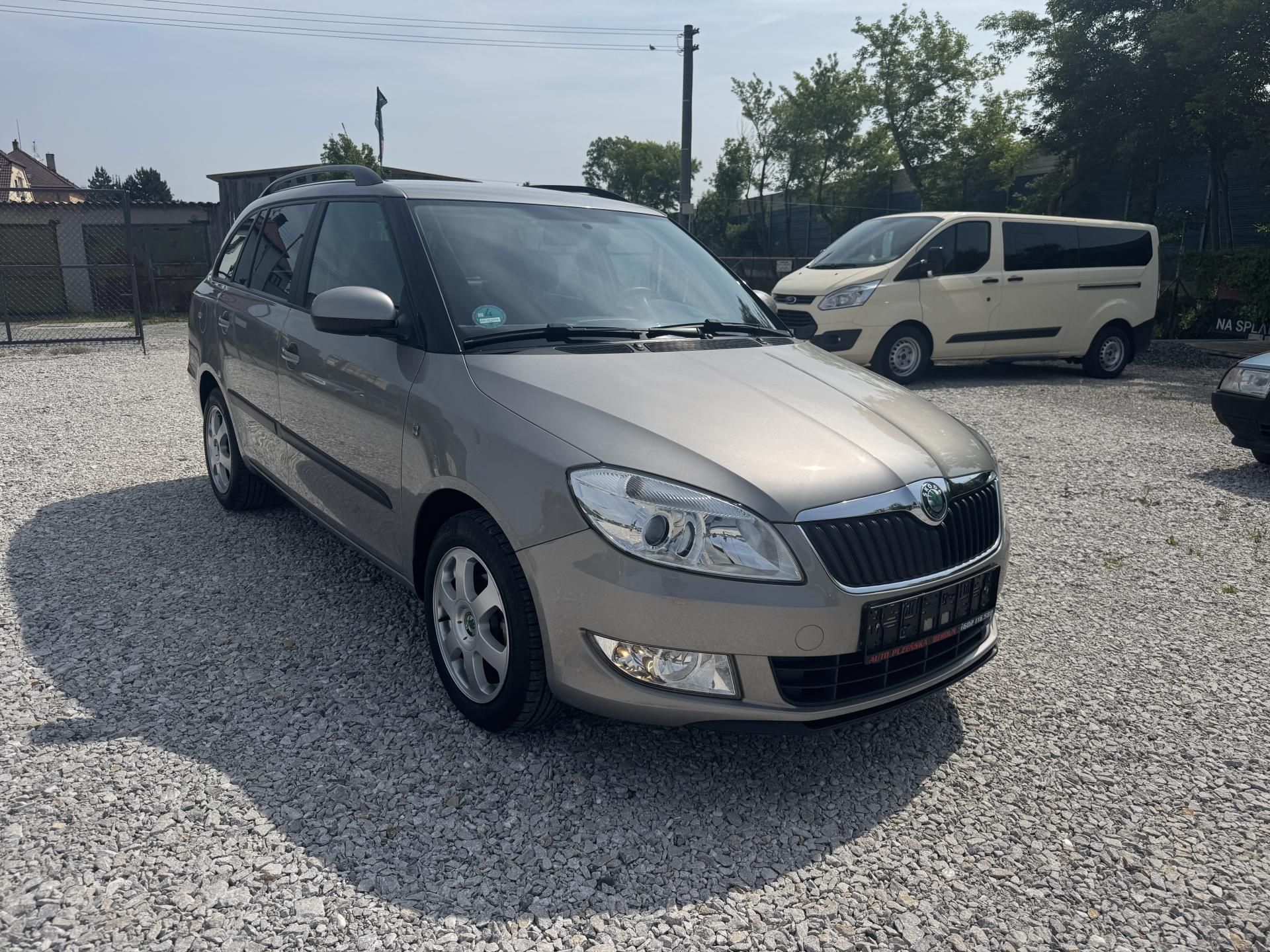 Škoda Fabia, 1.2TSi,rezervace - fotka 2