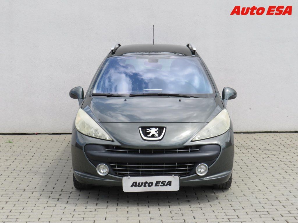 Peugeot 207, 1.6i,Panor. AC - fotka 2