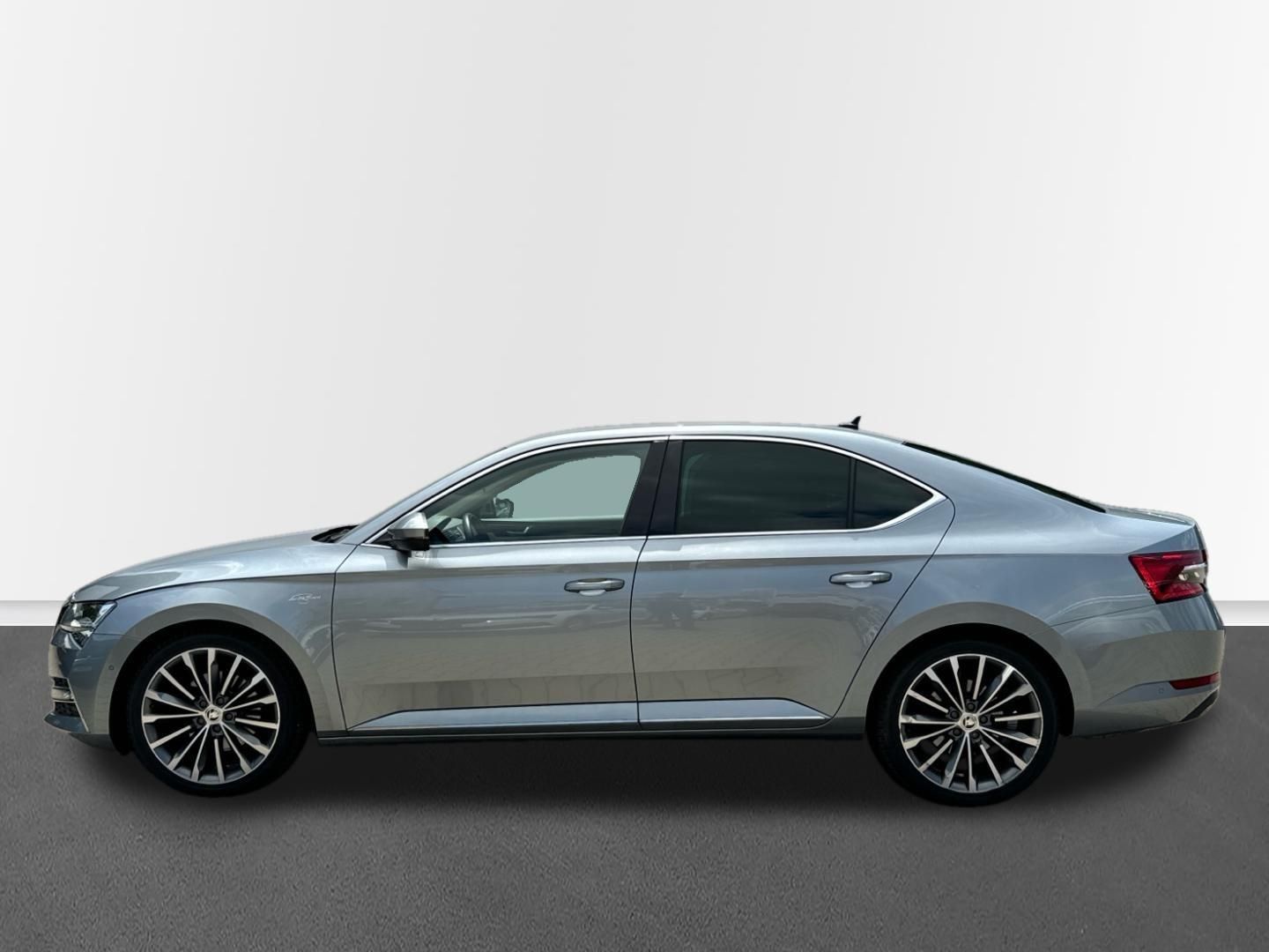 Škoda Superb, 2.0 TDI LK 4x4 DSG - fotka 3