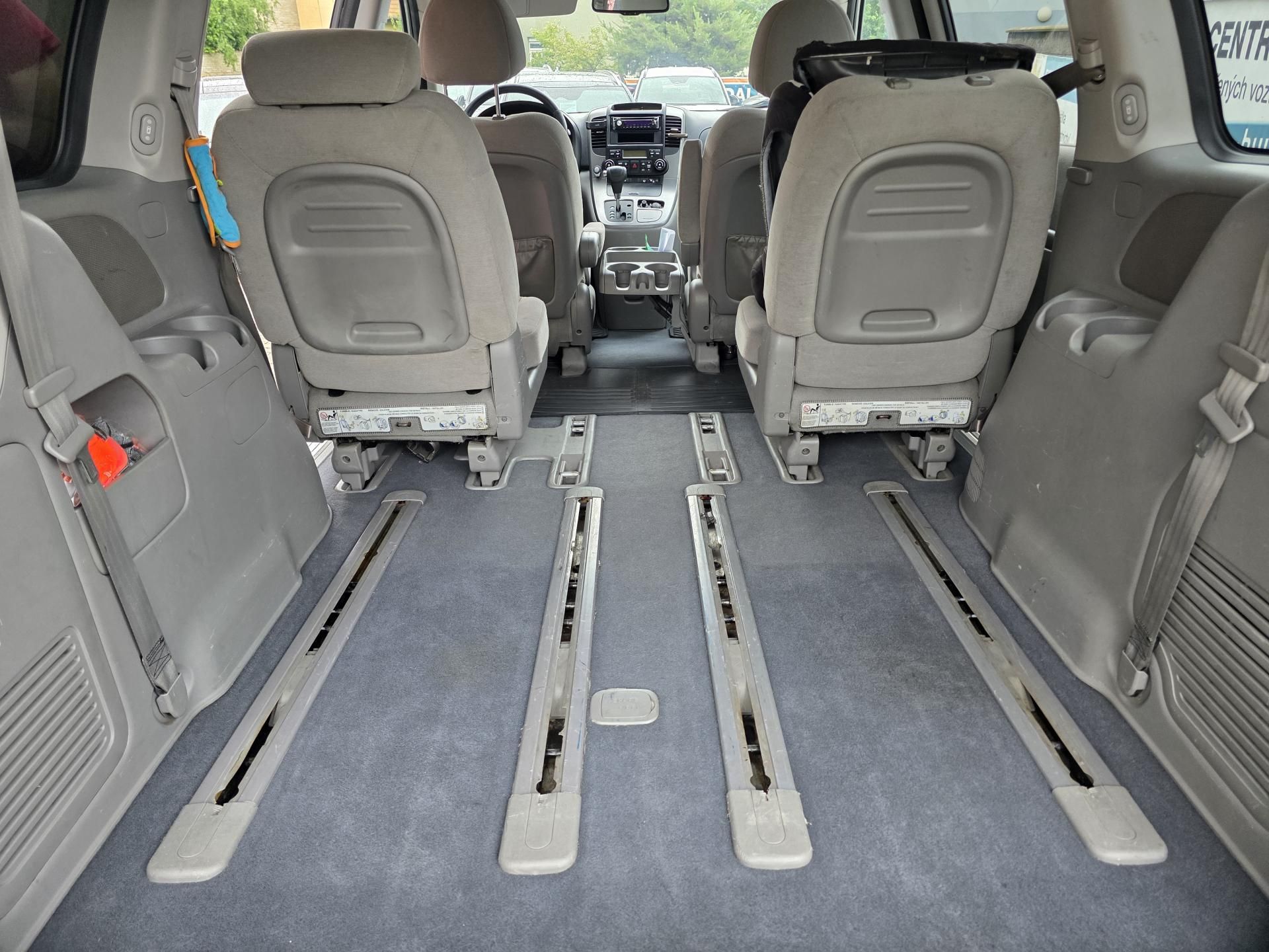 Kia Carnival, 2.9-7 MÍST-PREMIUM-AUTOMAT - fotka 2