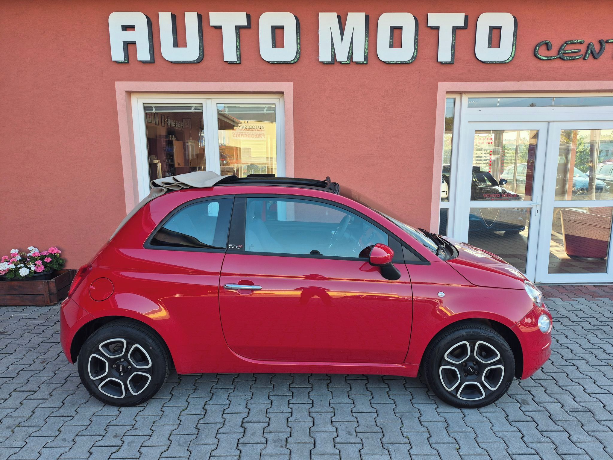 Fiat 500C, 1.0 Mild-Hybrid Club 52kW DPH - fotka 5