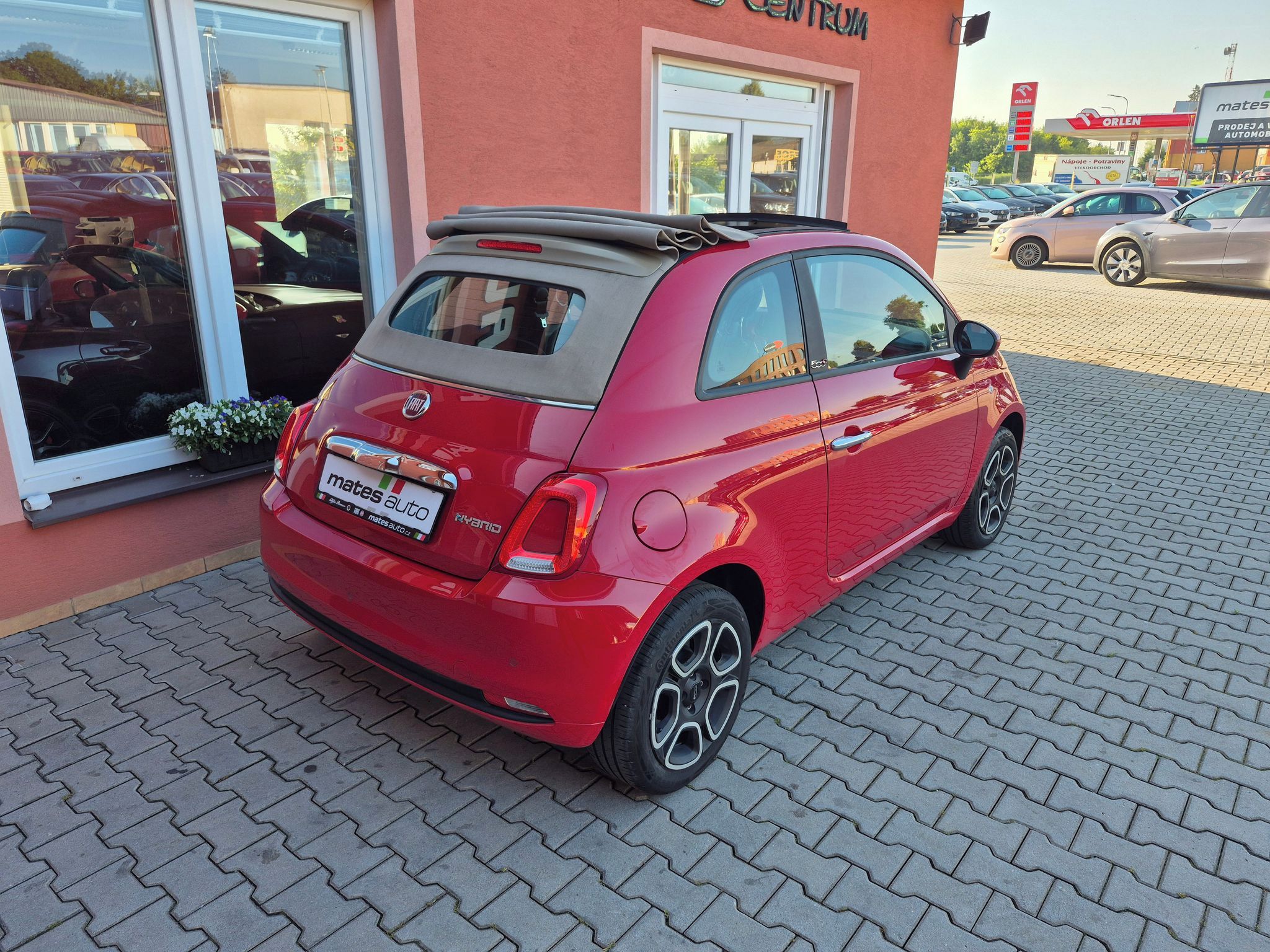 Fiat 500C, 1.0 Mild-Hybrid Club 52kW DPH - fotka 6