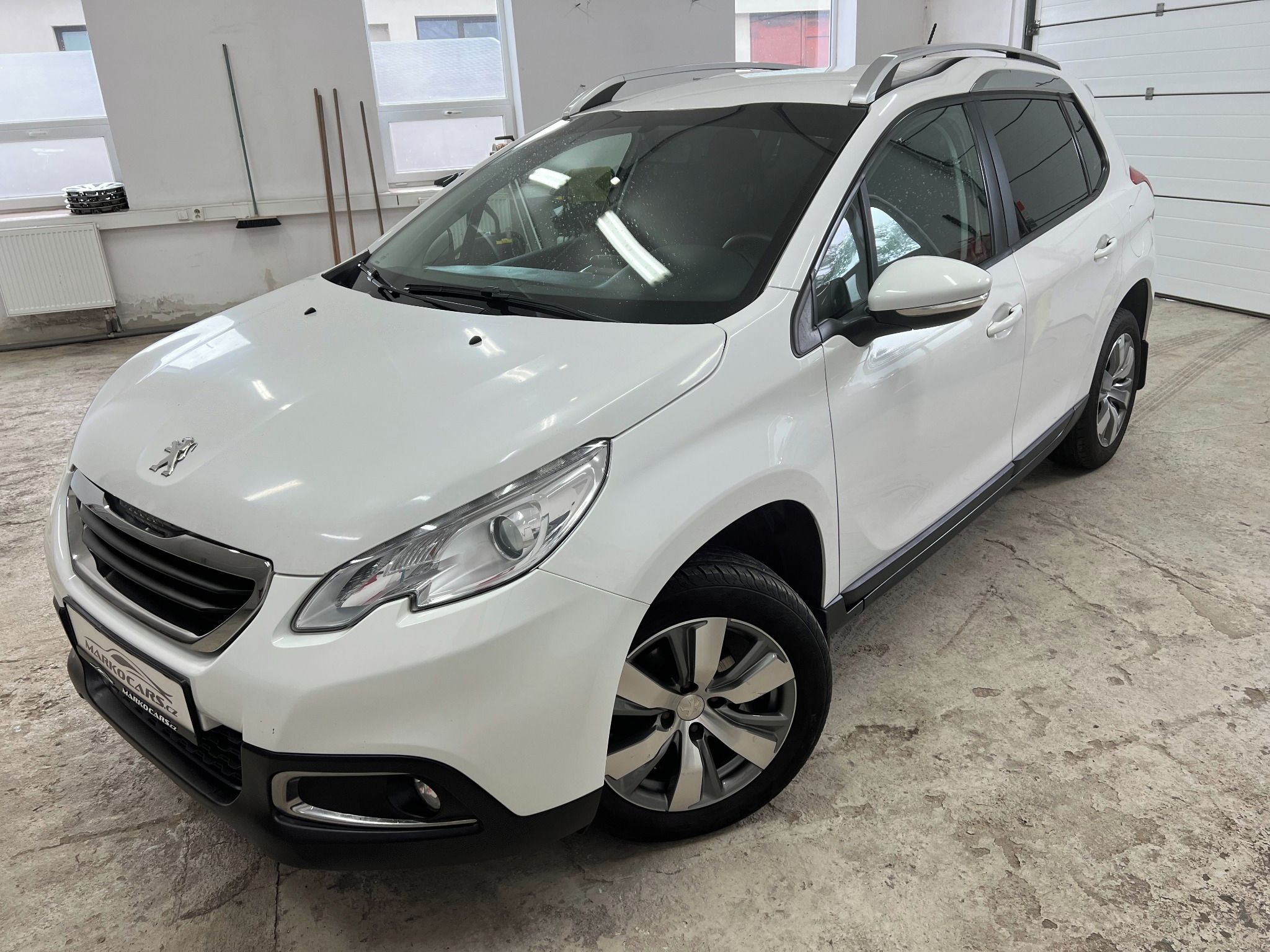 Peugeot 2008, 1.2 PureTech AUTOMAT LITÁ KOLA