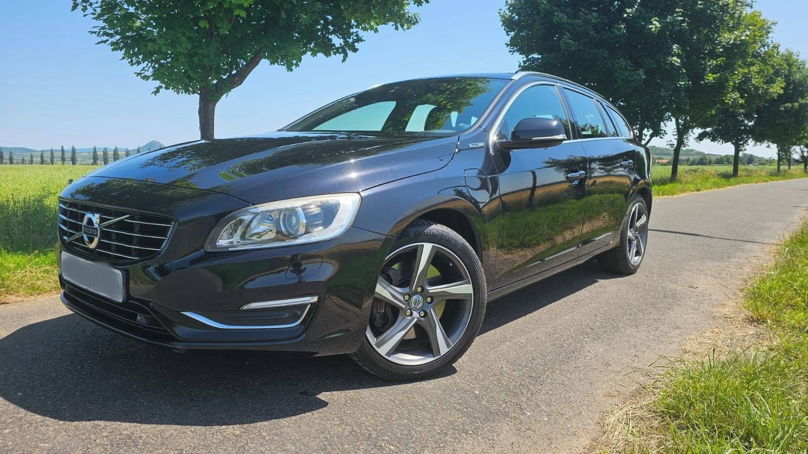 Volvo V60, Volvo V60 2.4 D6 158 kW HYBRID - fotka 4