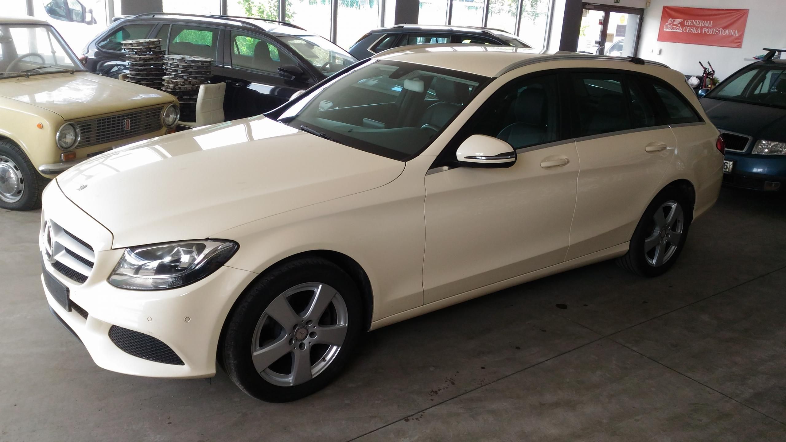 Mercedes-Benz Třídy C, 220D,125KW,4M.ALU,AUTOMAT - fotka 4