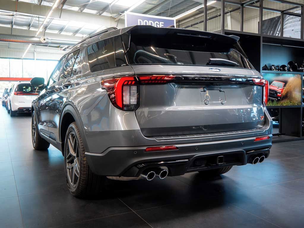 Ford Explorer, 3.0 ST 4WD 21Alu, B&O 980W - fotka 3