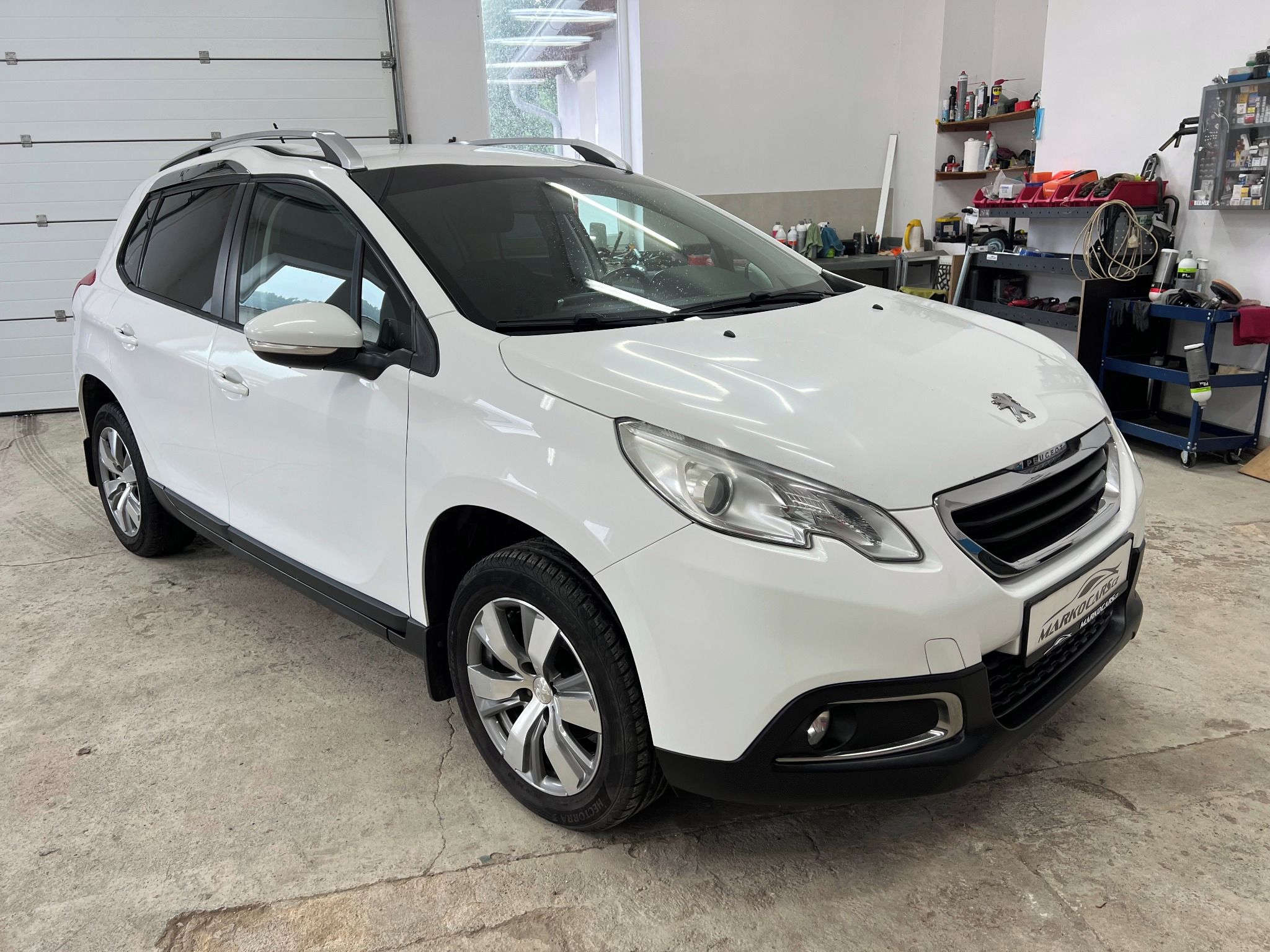 Peugeot 2008, 1.2 PureTech AUTOMAT LITÁ KOLA - fotka 3