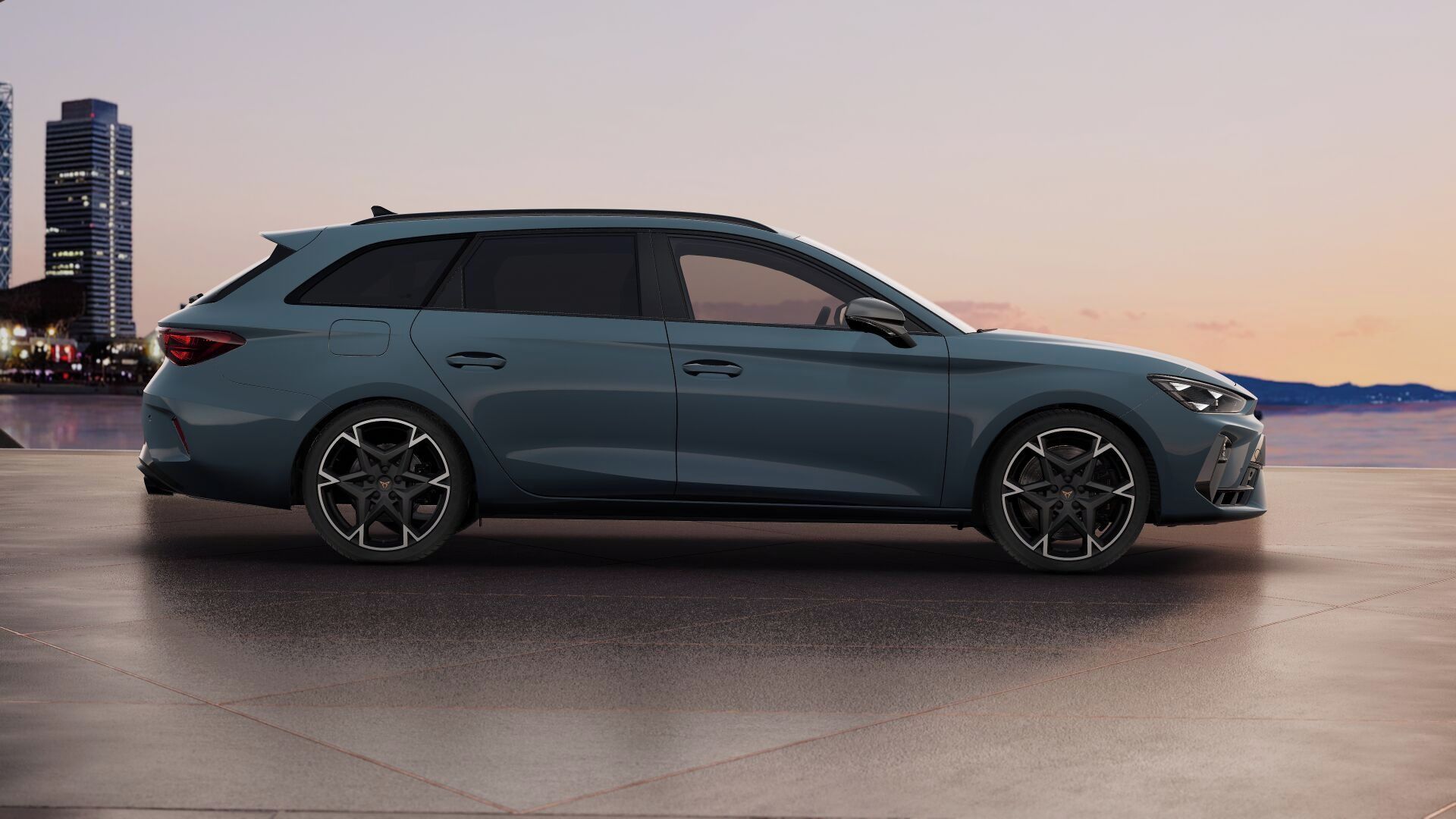 Cupra Leon, SP VZ 2.0 TSI 333K DSG 4WD - fotka 2