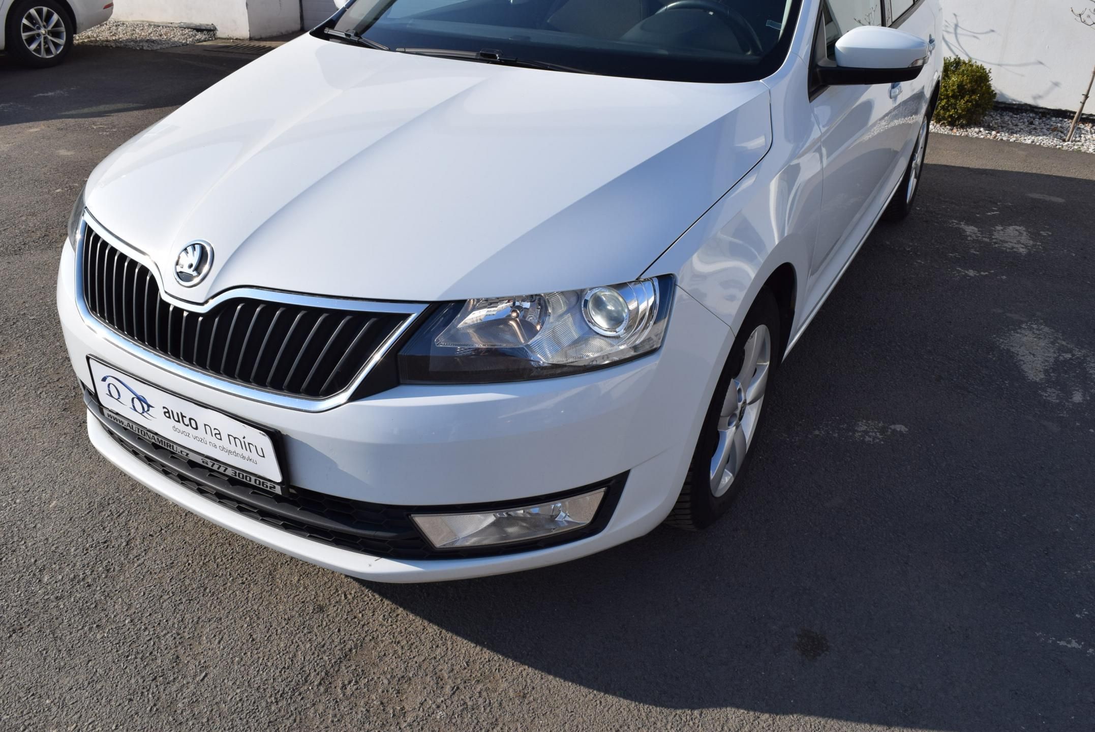 Škoda Rapid, 1.2TSI 81kwAMBITION TAŽ OPS AC - fotka 2
