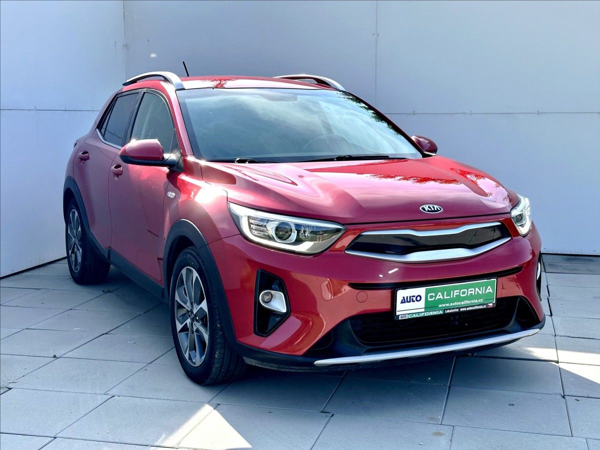 Kia Stonic, 1,6 CRDi Aut.klima,Kamera - fotka 4