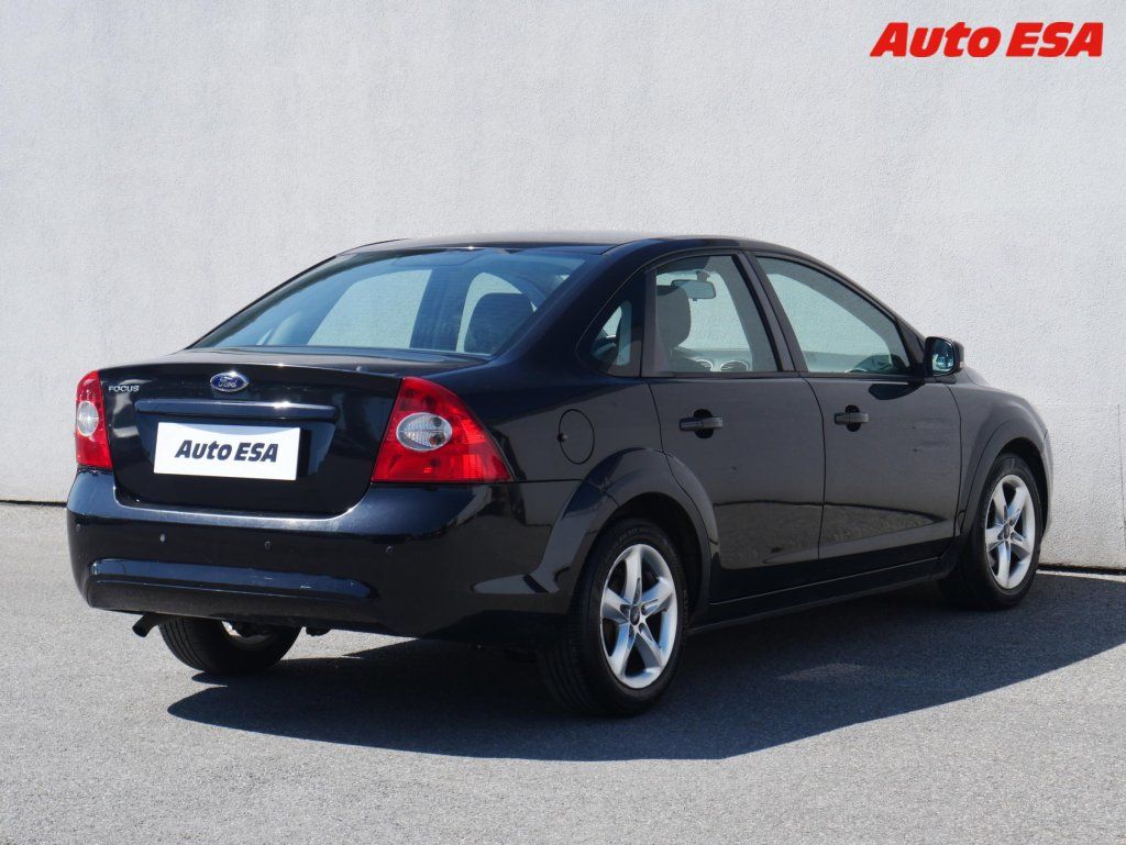 Ford Focus, 1.6 i,xenon,autoAC - fotka 5