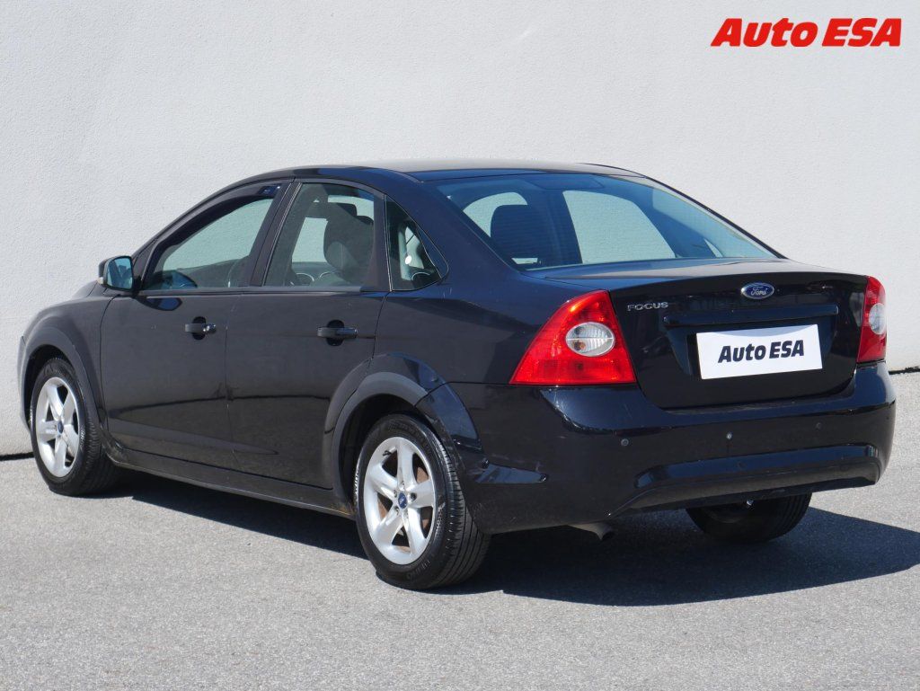 Ford Focus, 1.6 i,xenon,autoAC - fotka 3