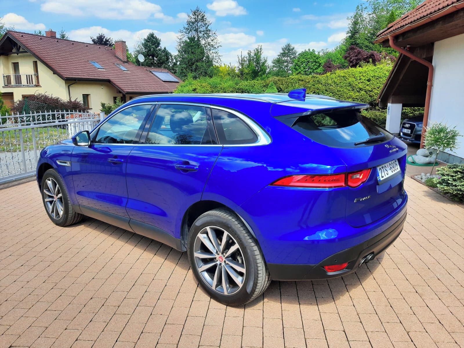 Jaguar F-Pace, 2.0d, AWD, 132kW, Výbava - fotka 5