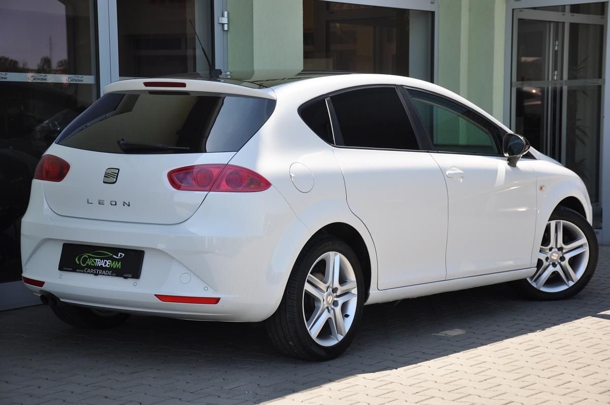Seat Leon, 2.0TDi STYLE NAVI - fotka 4