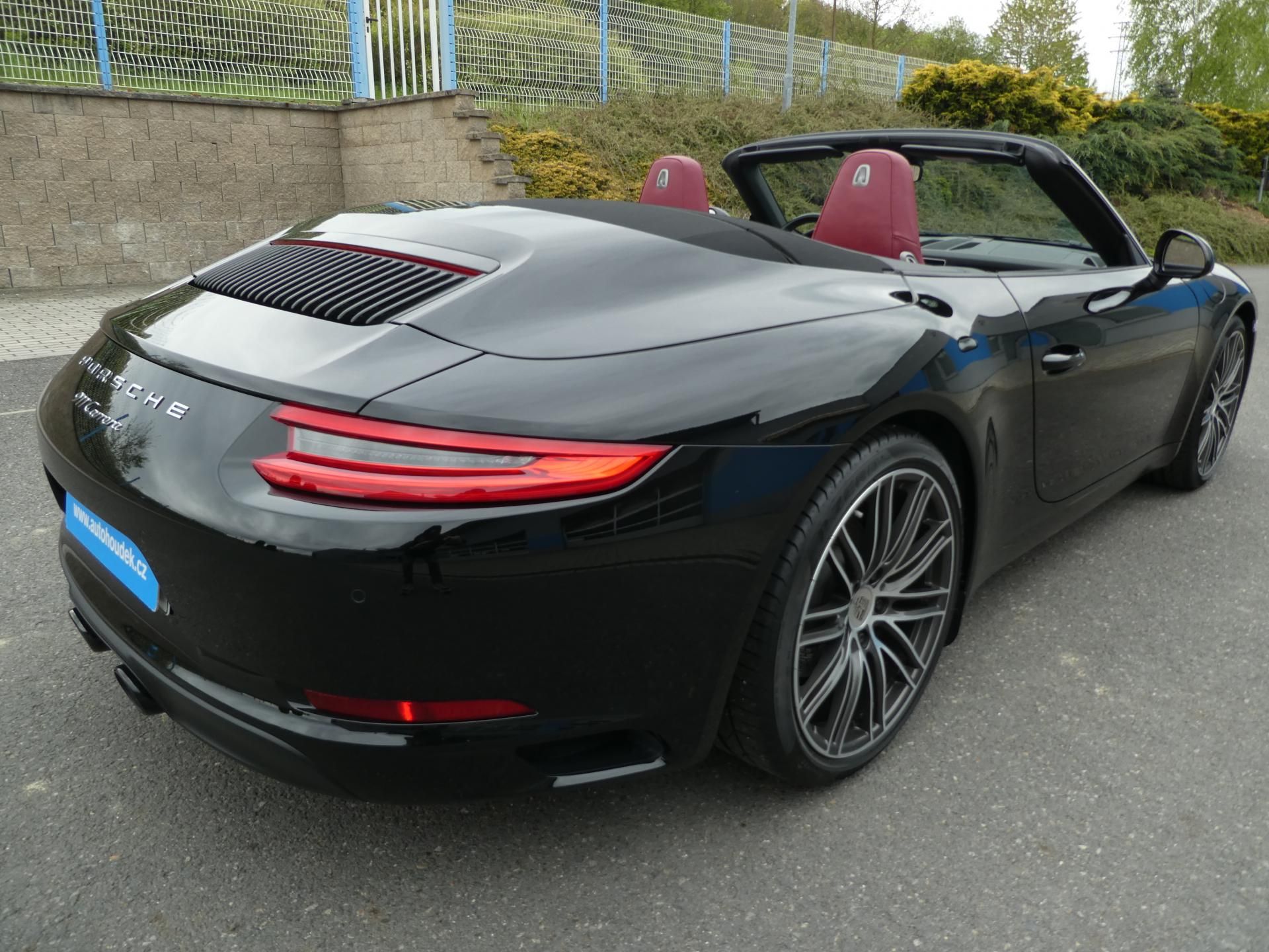 Porsche 911, CARRERA CABRIOLET - fotka 5