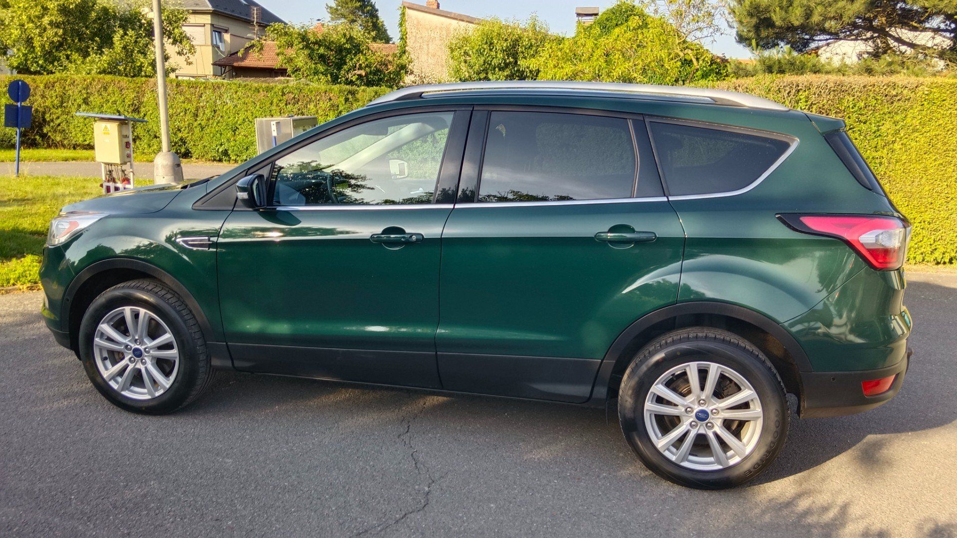Ford Kuga, 2.0 TDCI 110KW 4x4 - fotka 4