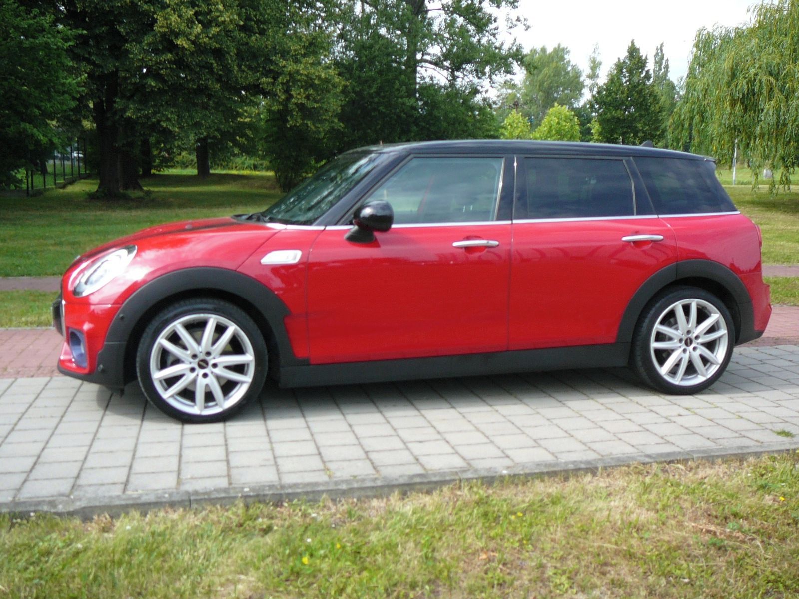 Mini Clubman, 2.0D John Cooper Works - fotka 3