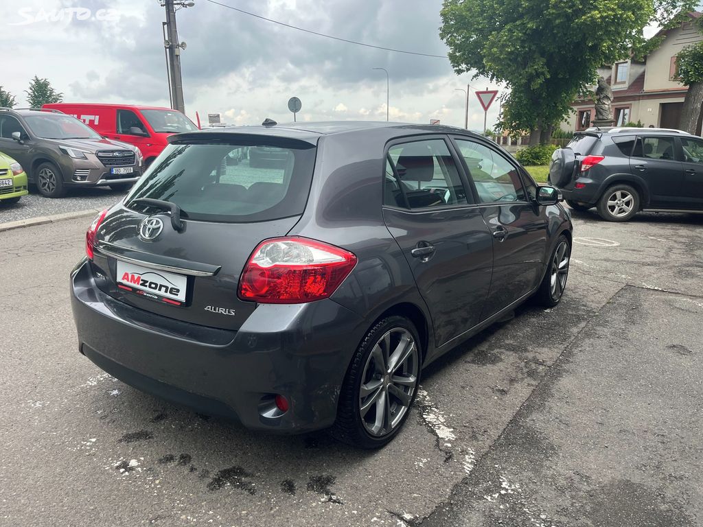 Toyota Auris, fotka 26
