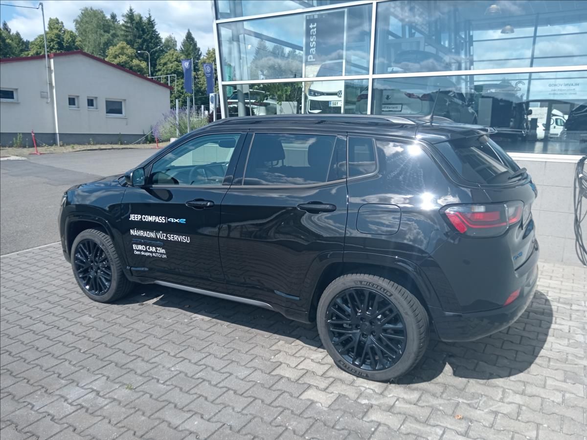 Jeep Compass, 1,3   S - fotka 6