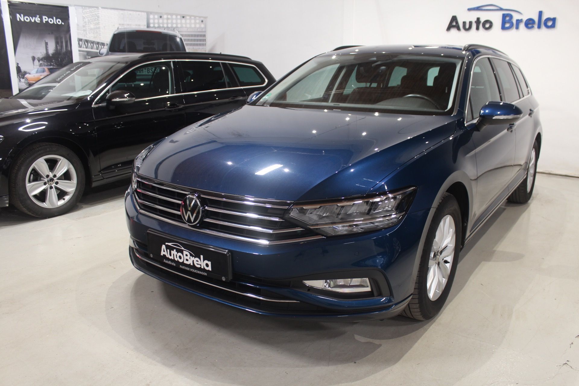 Volkswagen Passat, 2.0TDI DSG Display LED 2022 - fotka 5